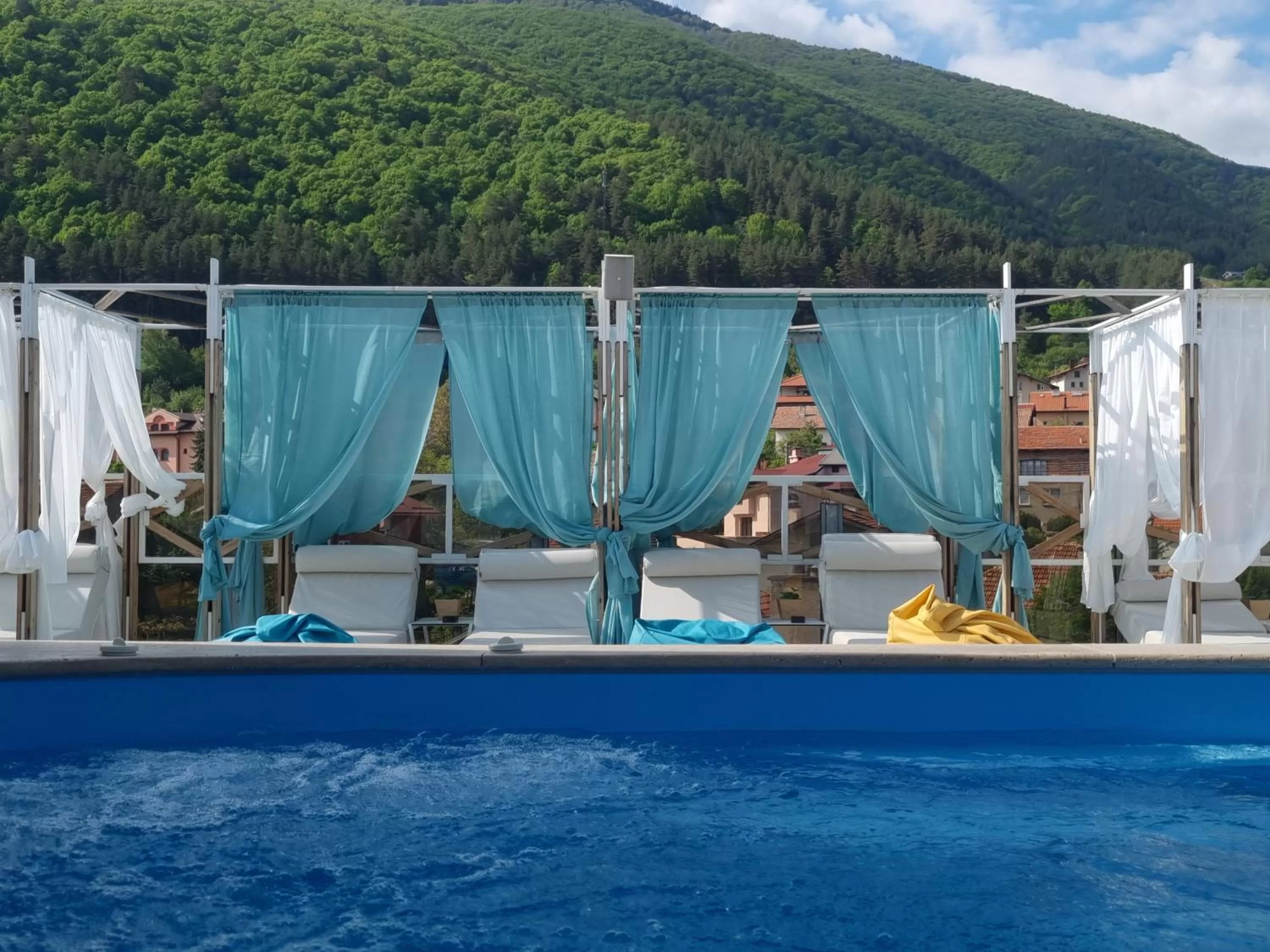 Day in 103 Degrees Hotel & Spa