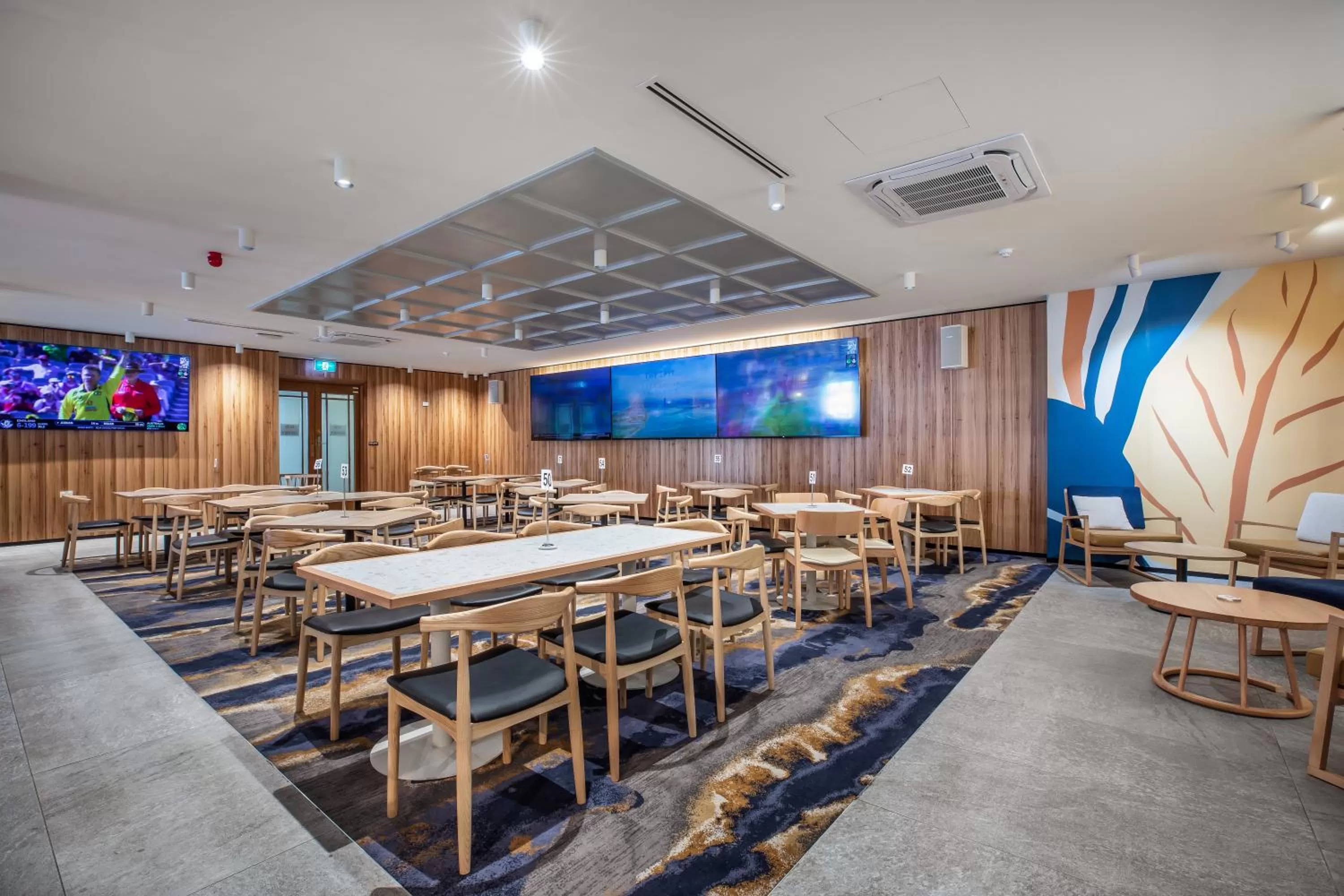 Dining area in Nightcap at Hotel Victor