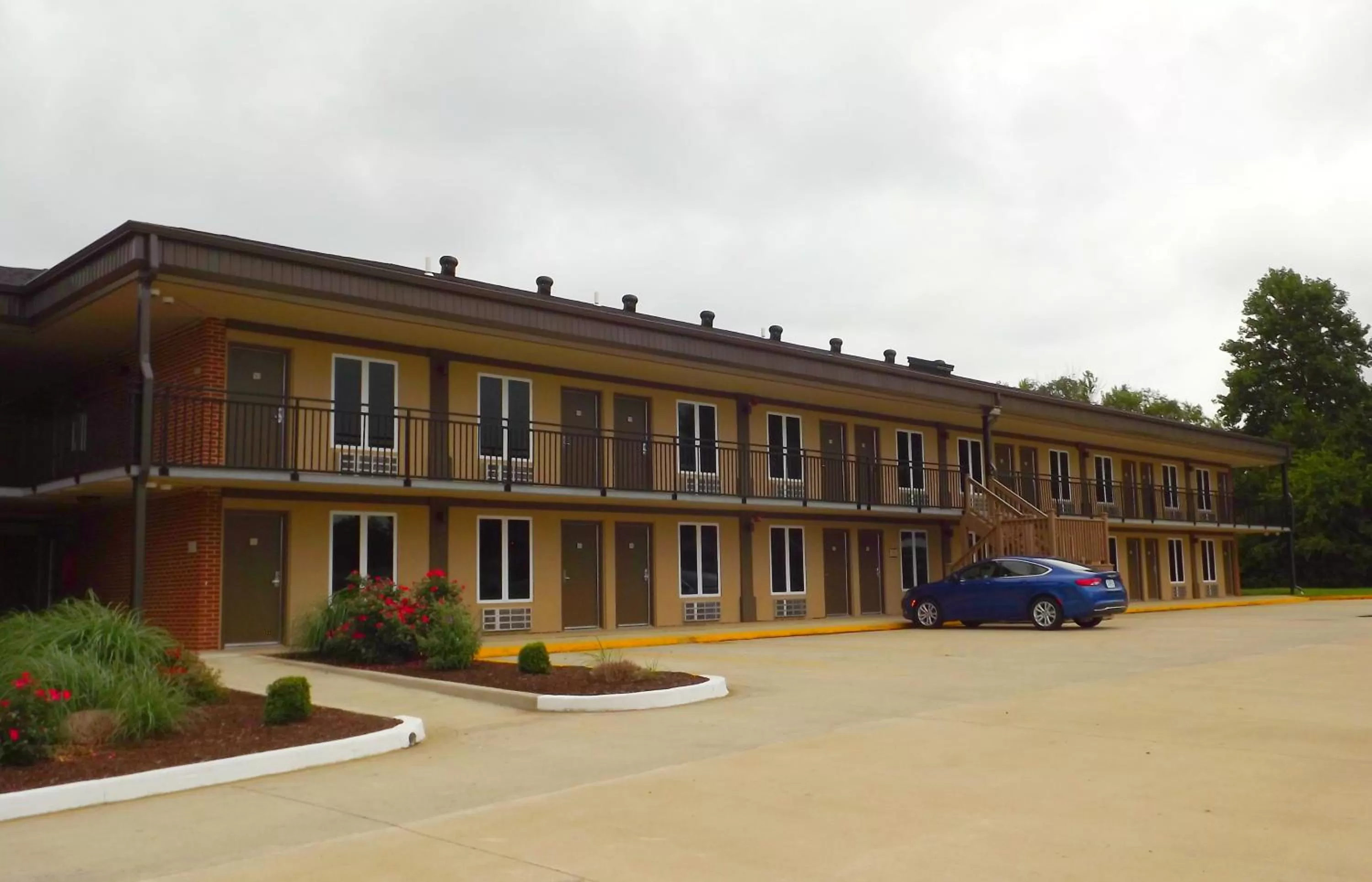 Property building in Unique Suites Hotel