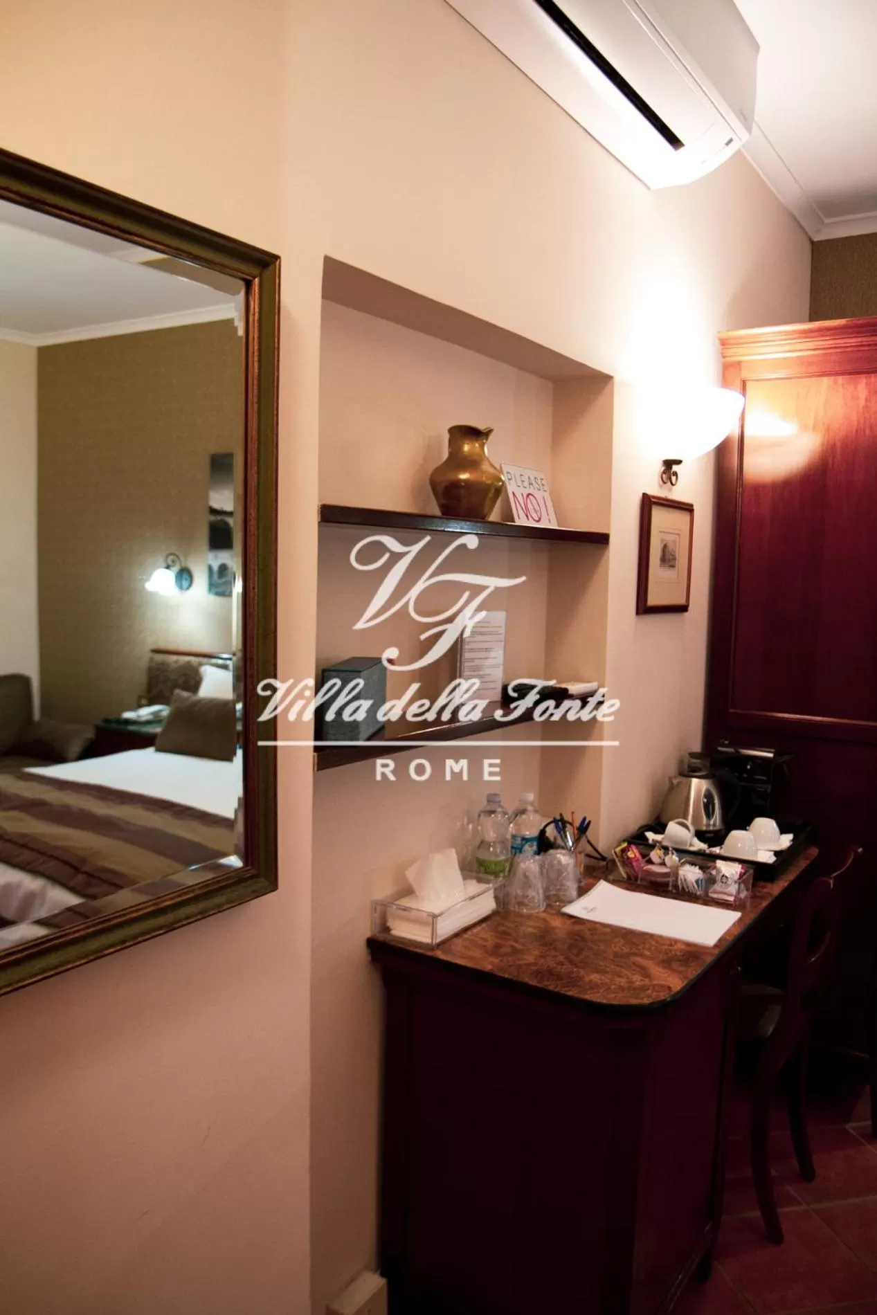 Bed in Villa della Fonte