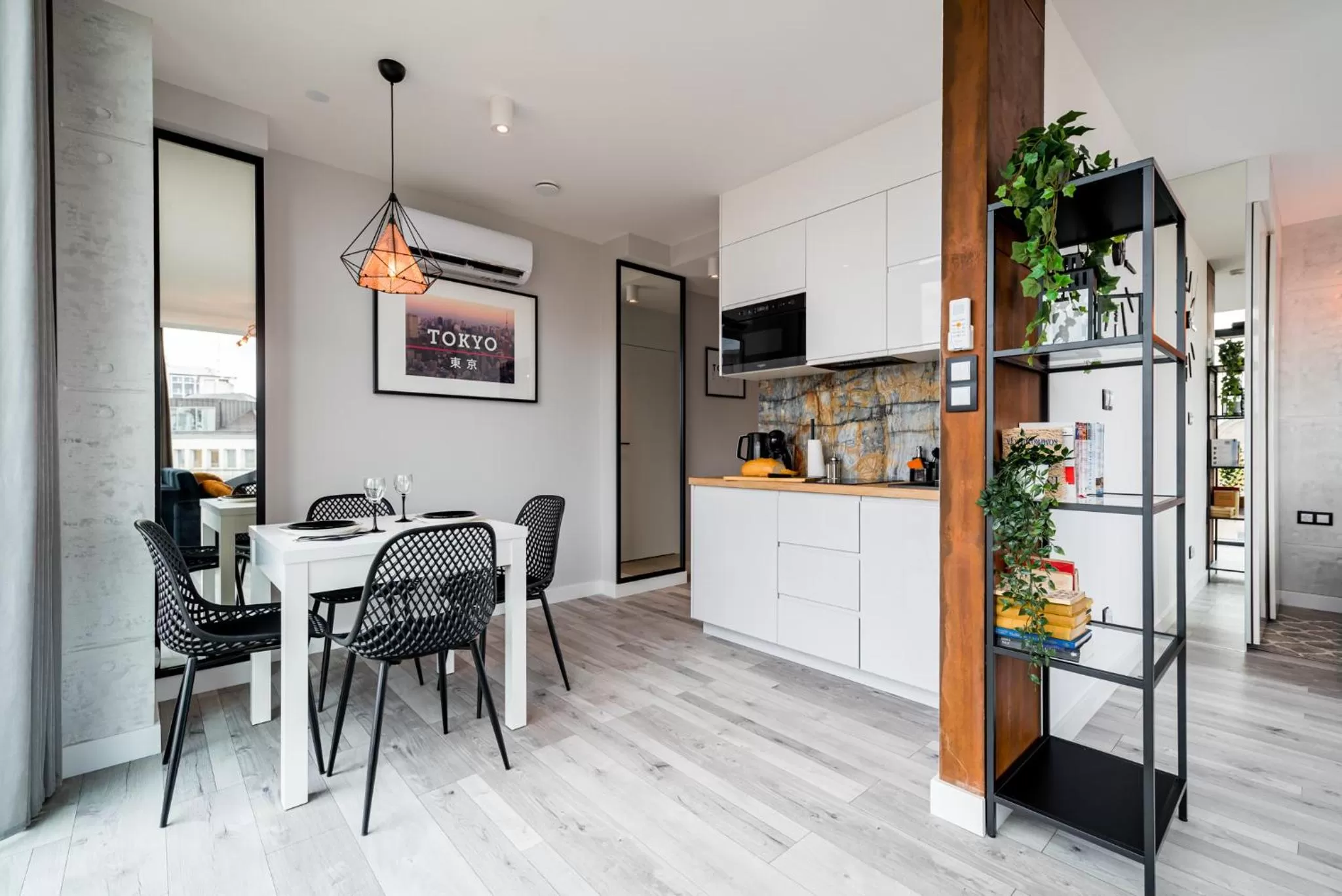 Kitchen or kitchenette in Q18 ApartHotel