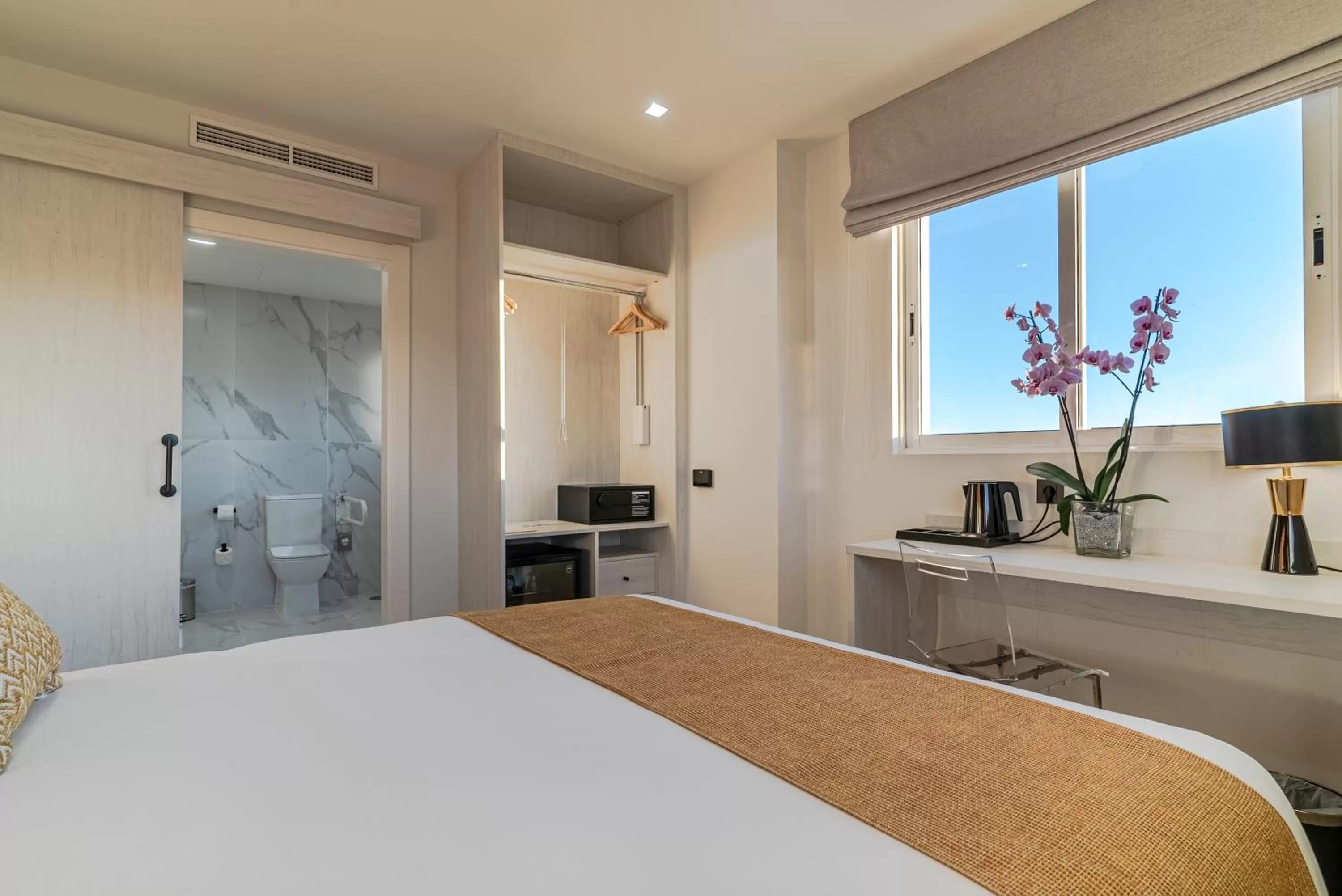 Double Bed, Deluxe Room, Mountain View in Ramada Resort by Wyndham Puerto de Mazarron