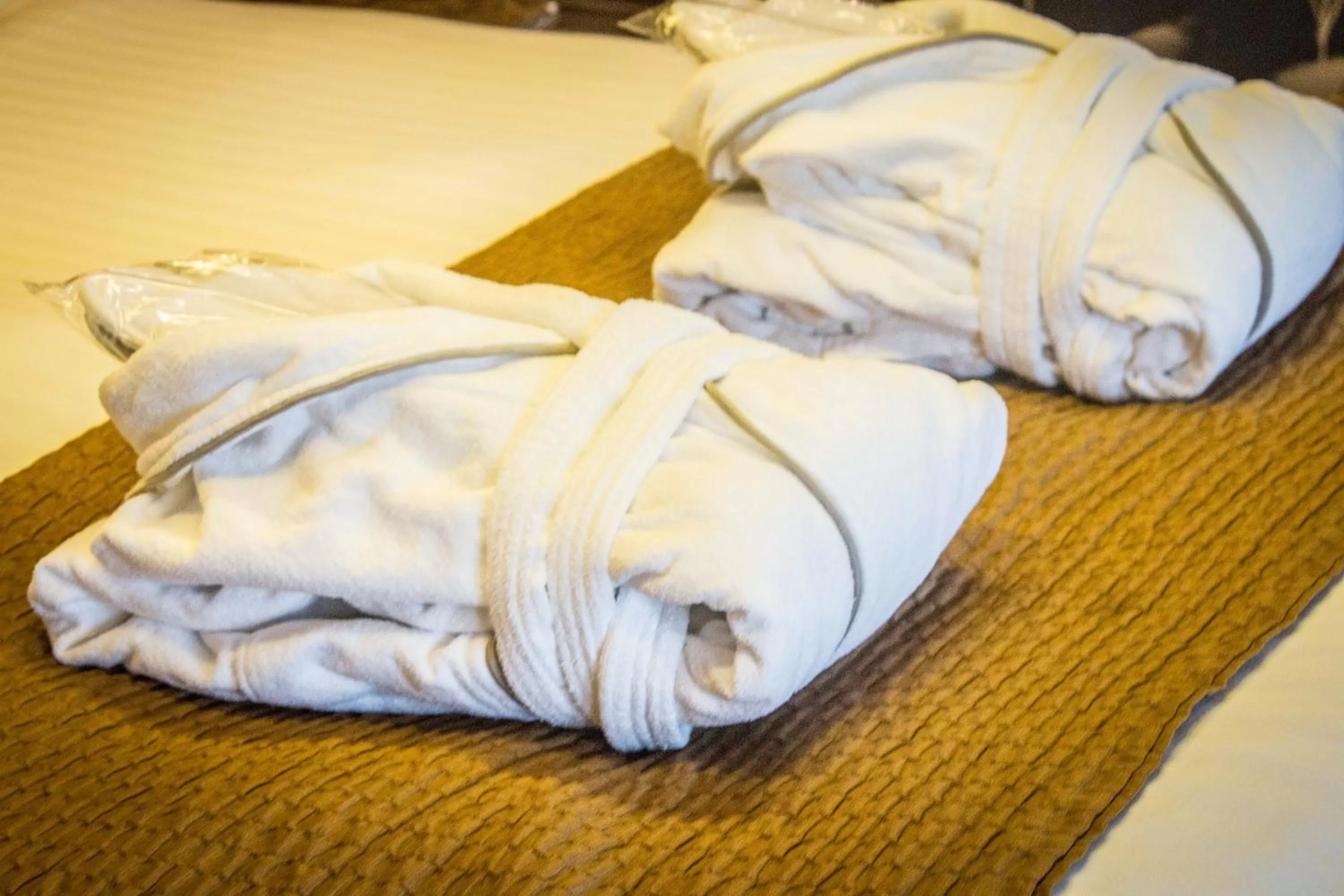 Bedroom, Bed in Le Monde Hotel