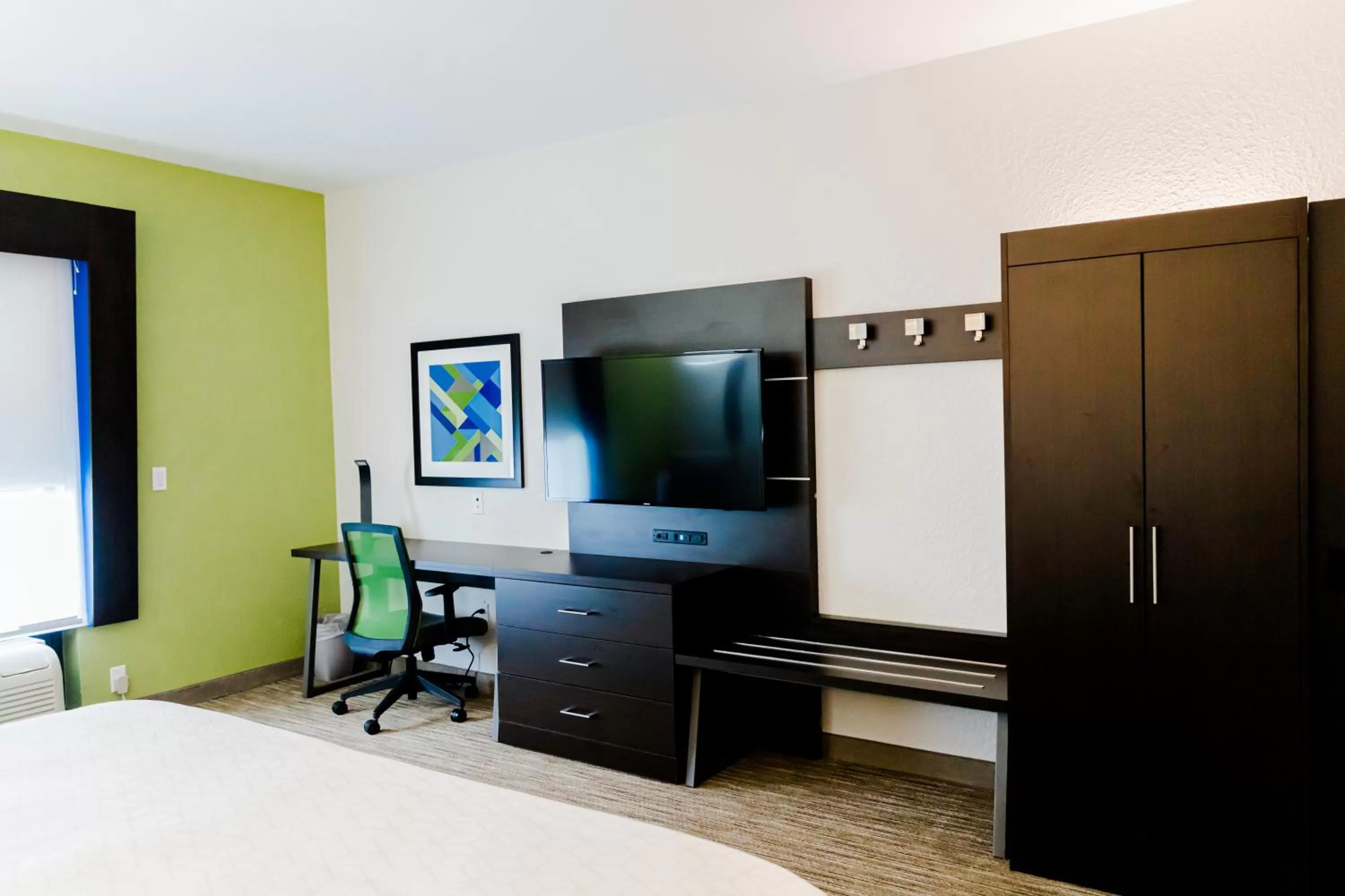 Holiday Inn Express Hotel & Suites Greenville by IHG