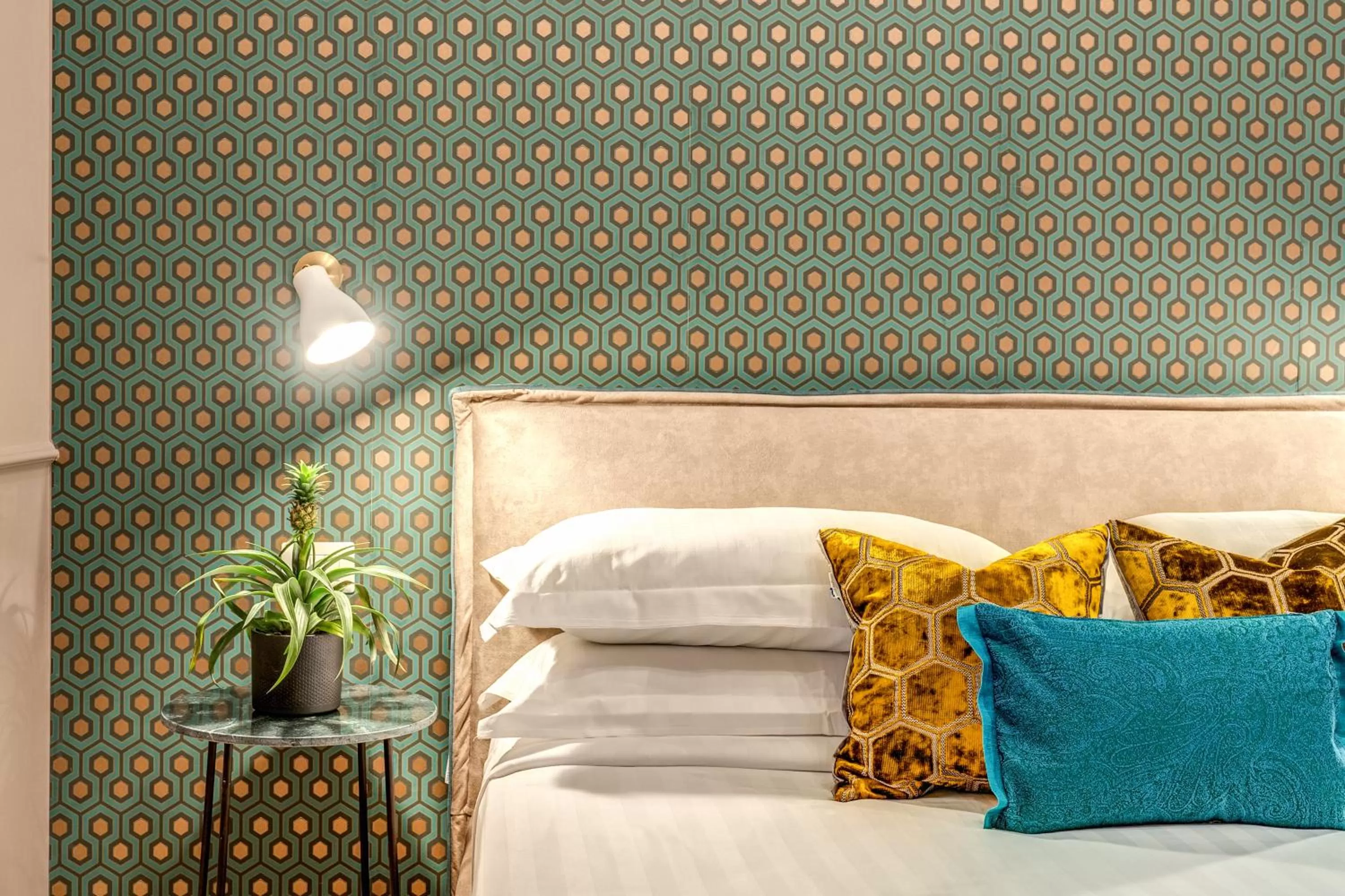 Bed in Tree Charme Parliament Boutique Hotel