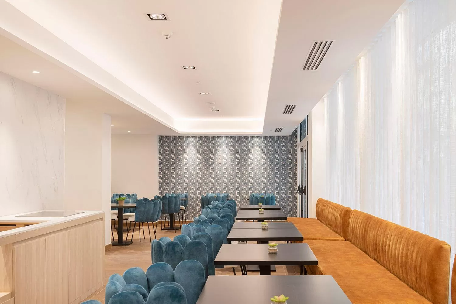 Lounge or bar in Eurostars Mediterranea Plaza