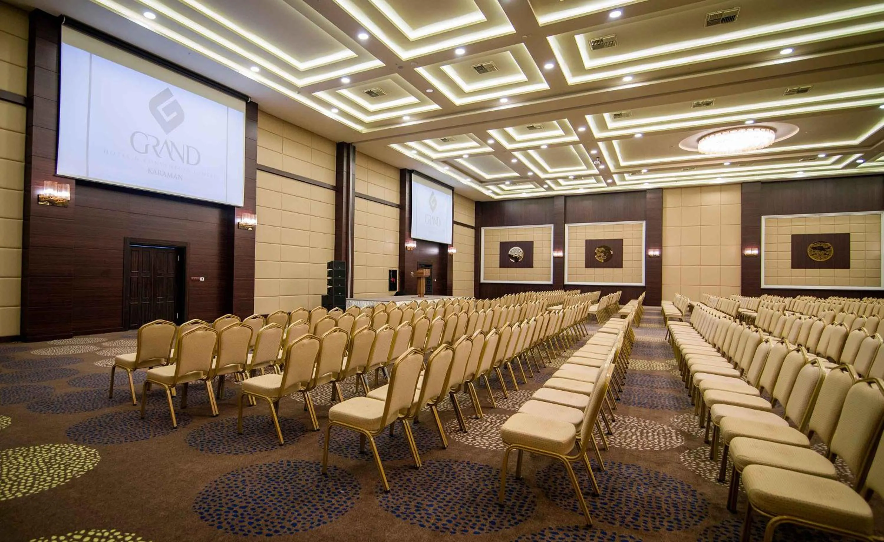 Meeting/conference room in Grand Hotel & Convention Center Karaman