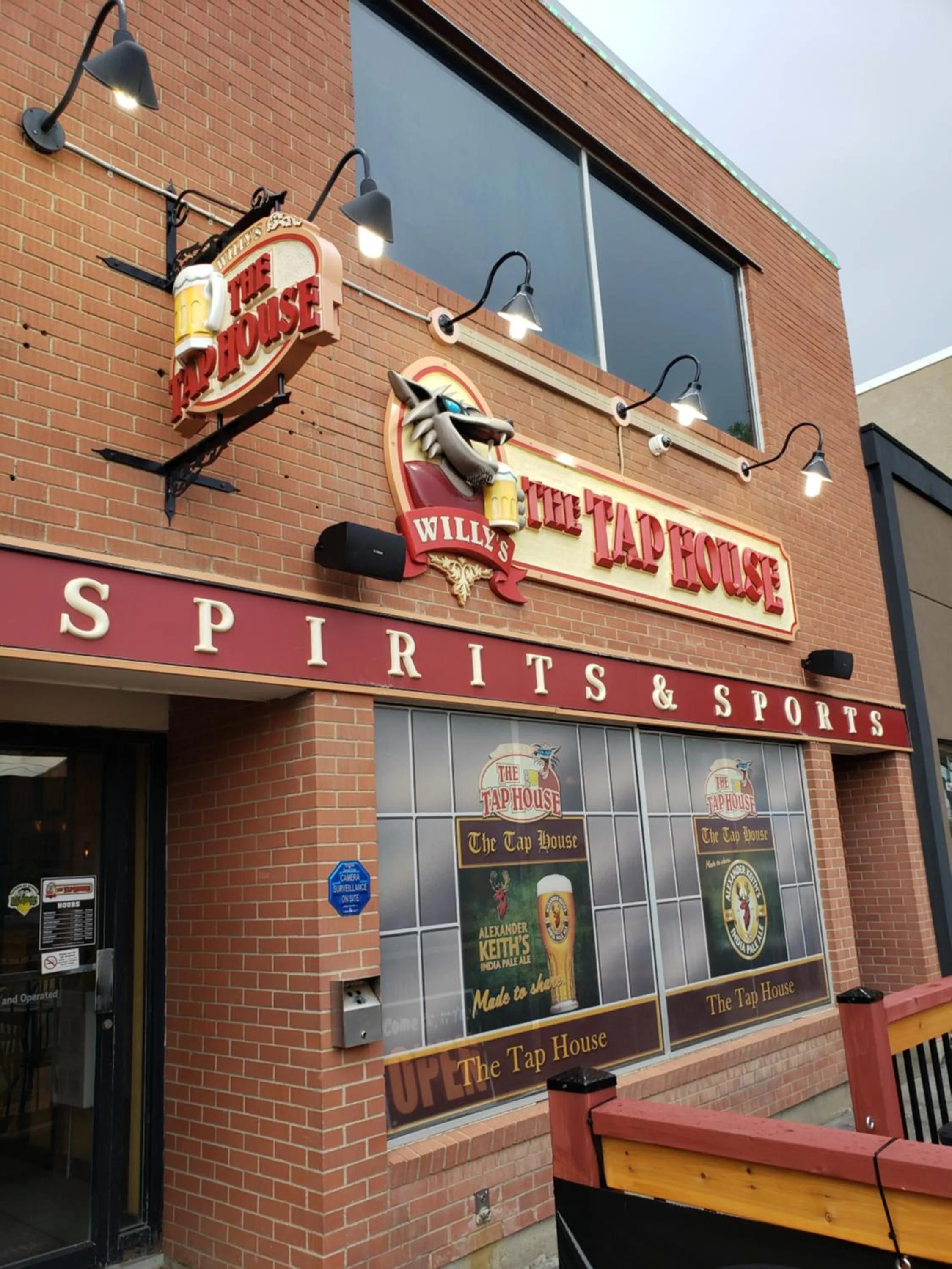 Restaurant/places to eat, Property Building in Tower Inn