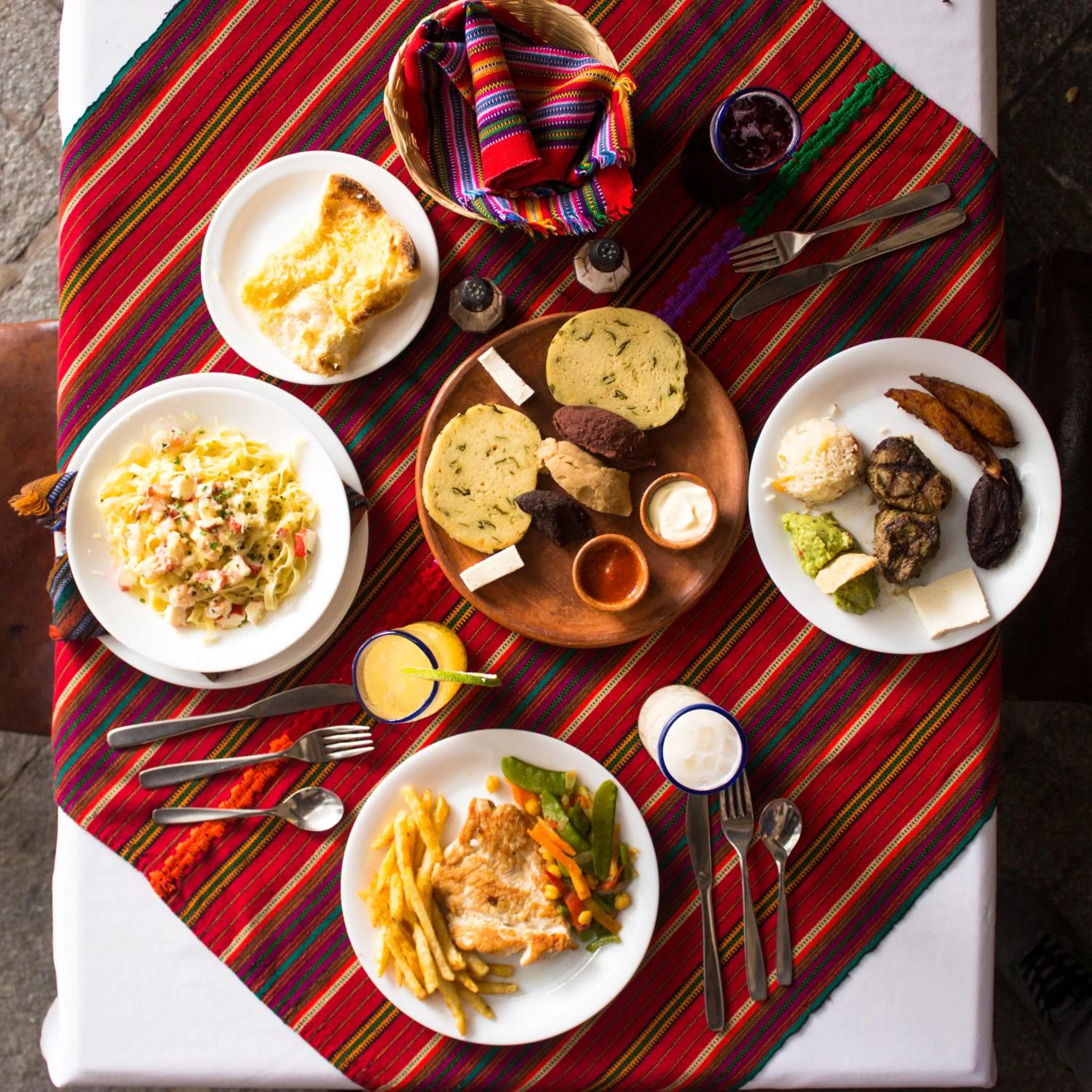 Lunch in Hotel Posada de Don Rodrigo Antigua