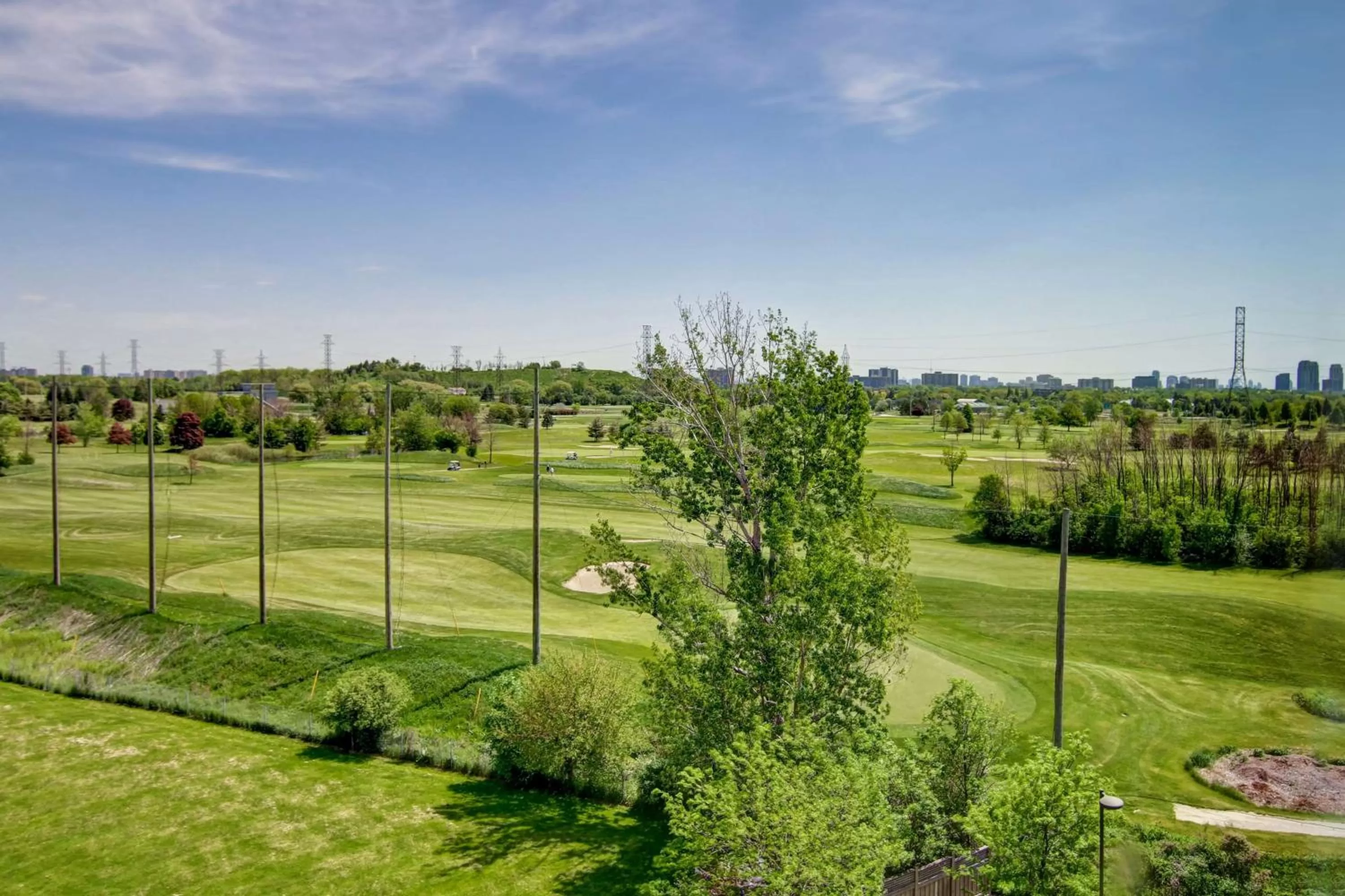 Golfcourse in Hampton Inn by Hilton Toronto Airport Corporate Centre