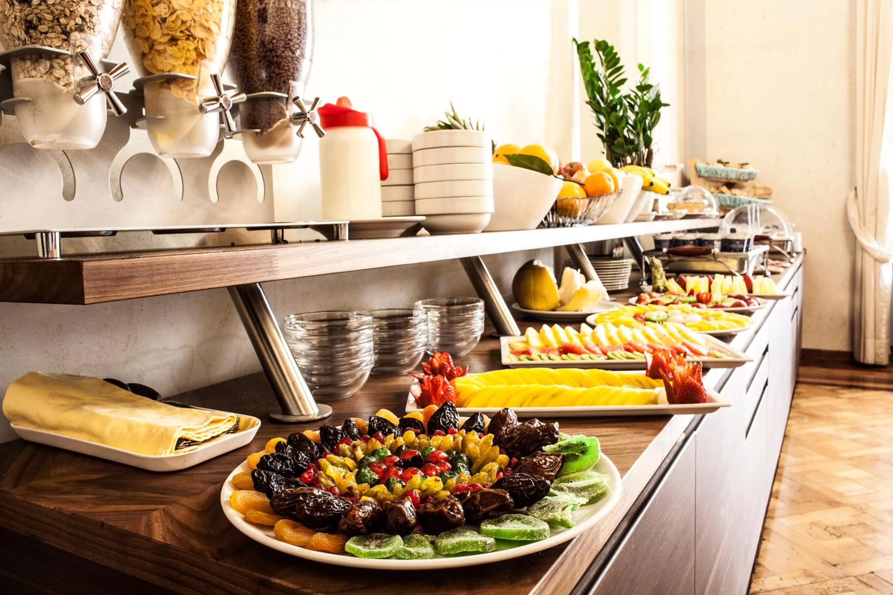 Food and drinks in Villa Royal