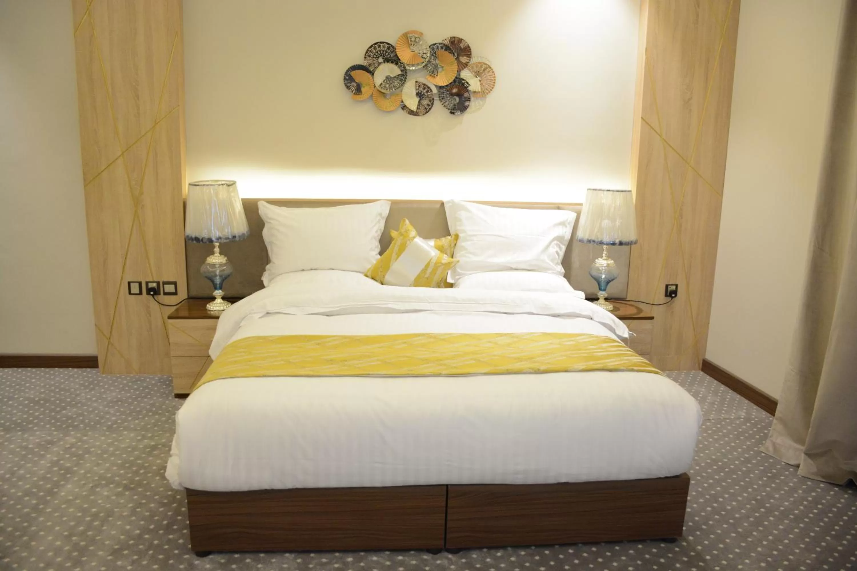 Living room, Bed in E1 Hotel