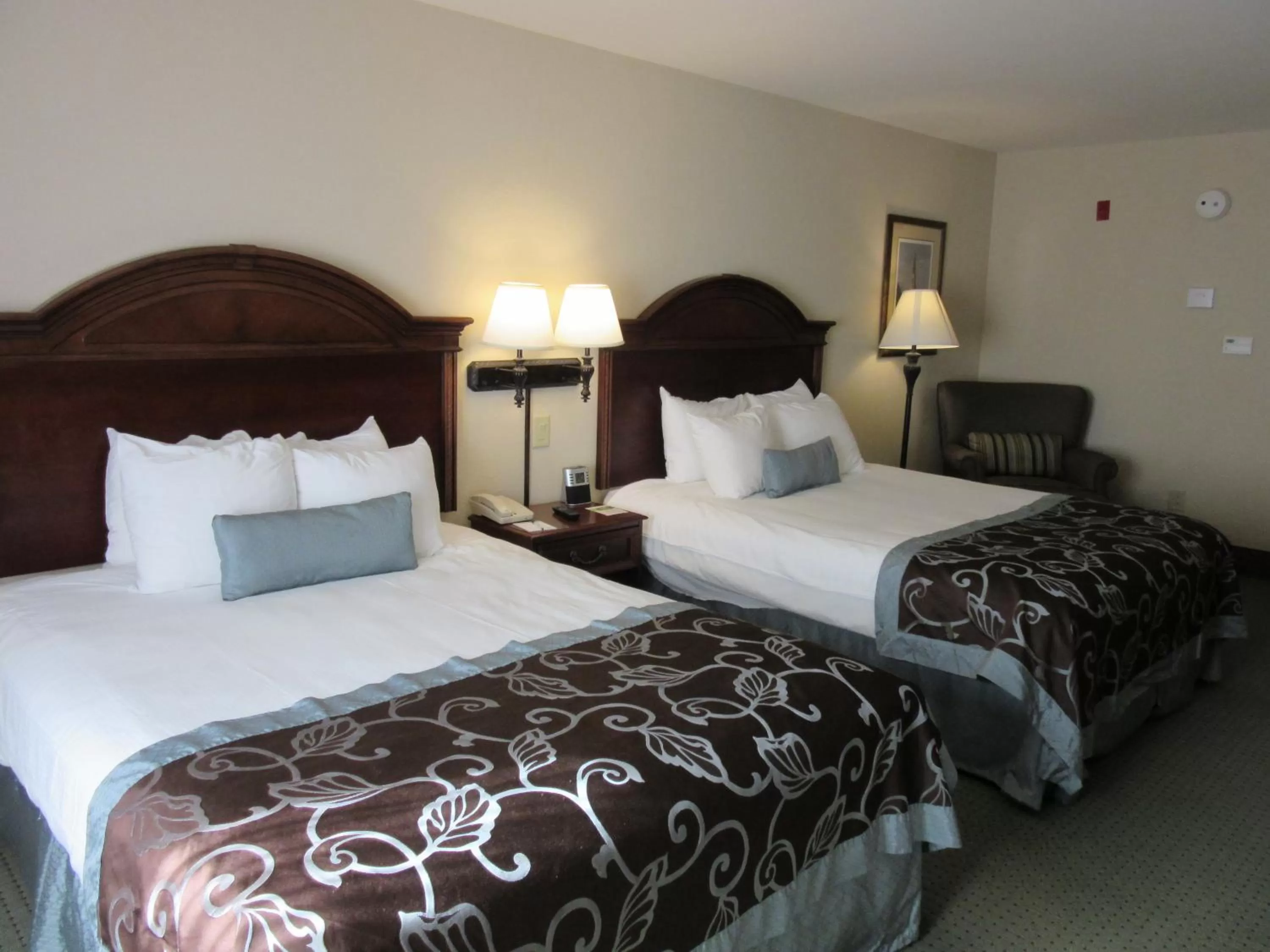 Bed in Wingate by Wyndham Charleston Southern University