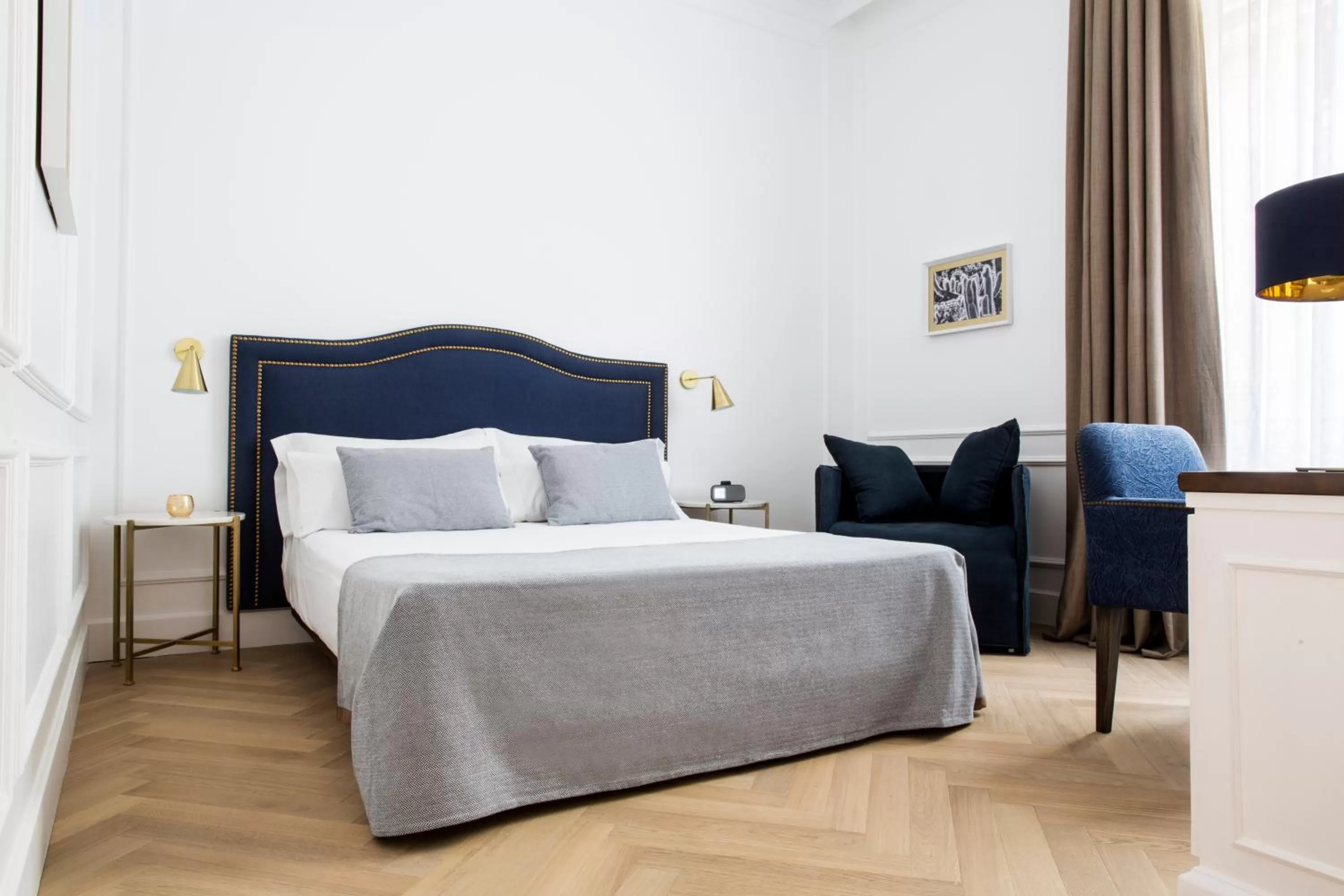 Bed in Hotel Midmost by Majestic Hotel Group