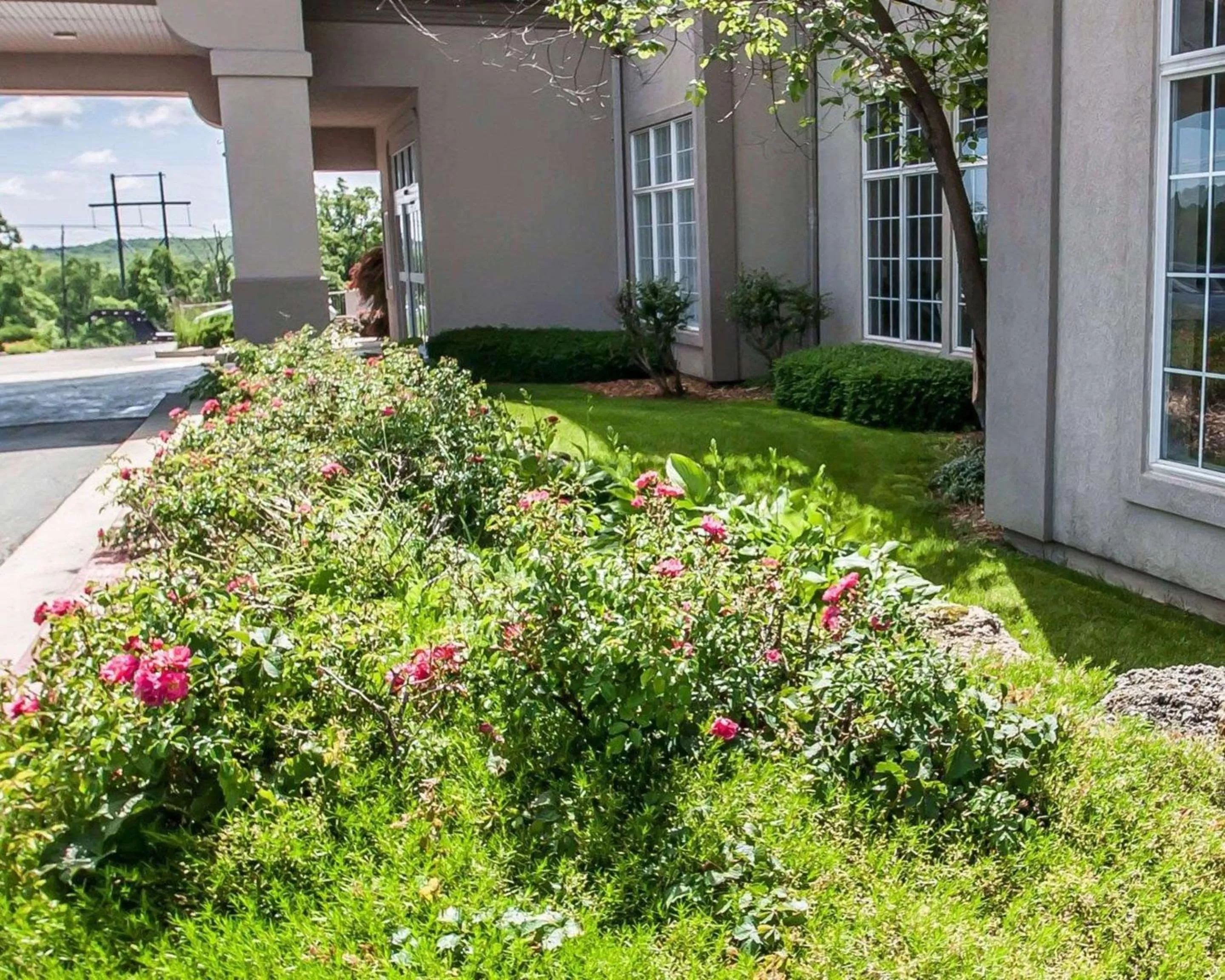 Property building in Sleep Inn & Suites Lake of the Ozarks