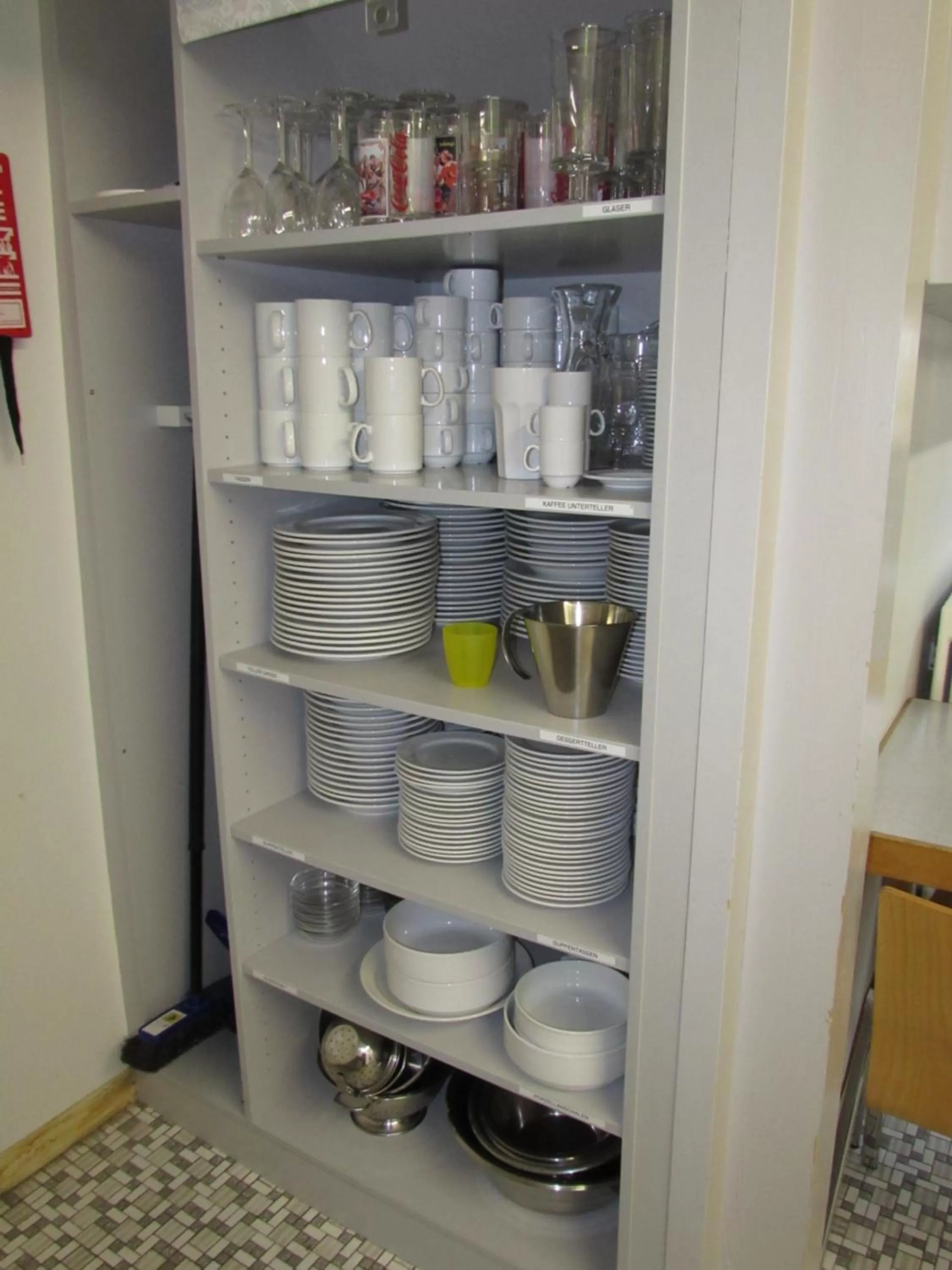 Kitchen or kitchenette, Kitchen/Kitchenette in Emme Lodge