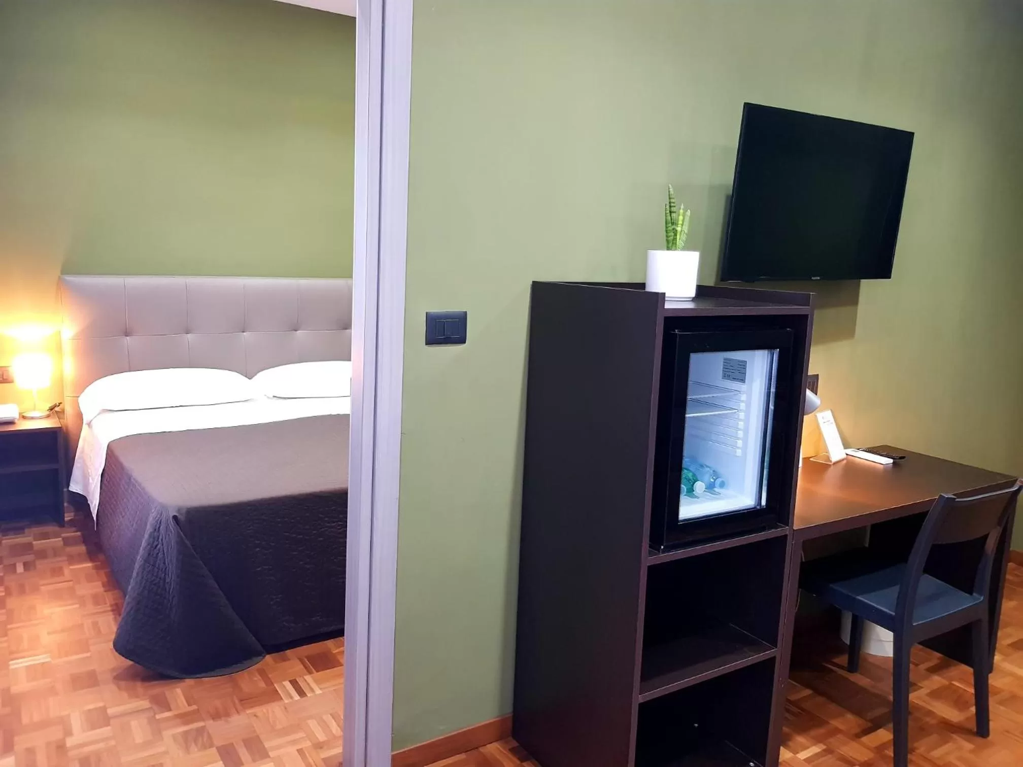 Bedroom, Bed in Hotel Europa Art Caserta