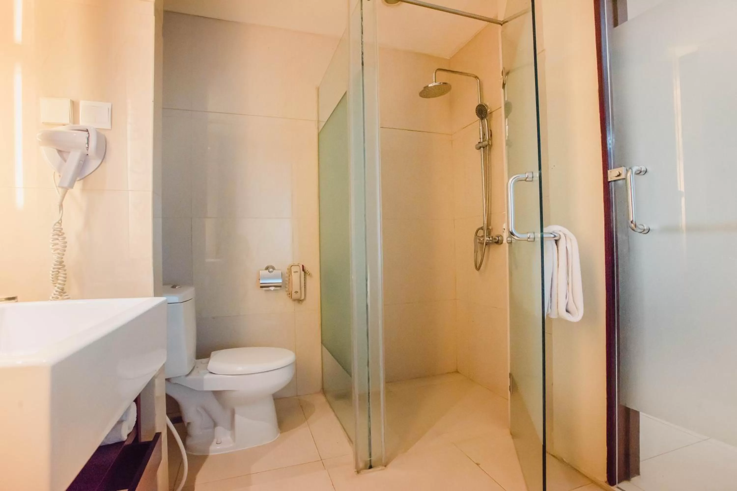 Toilet in Sanur Resort Watujimbar