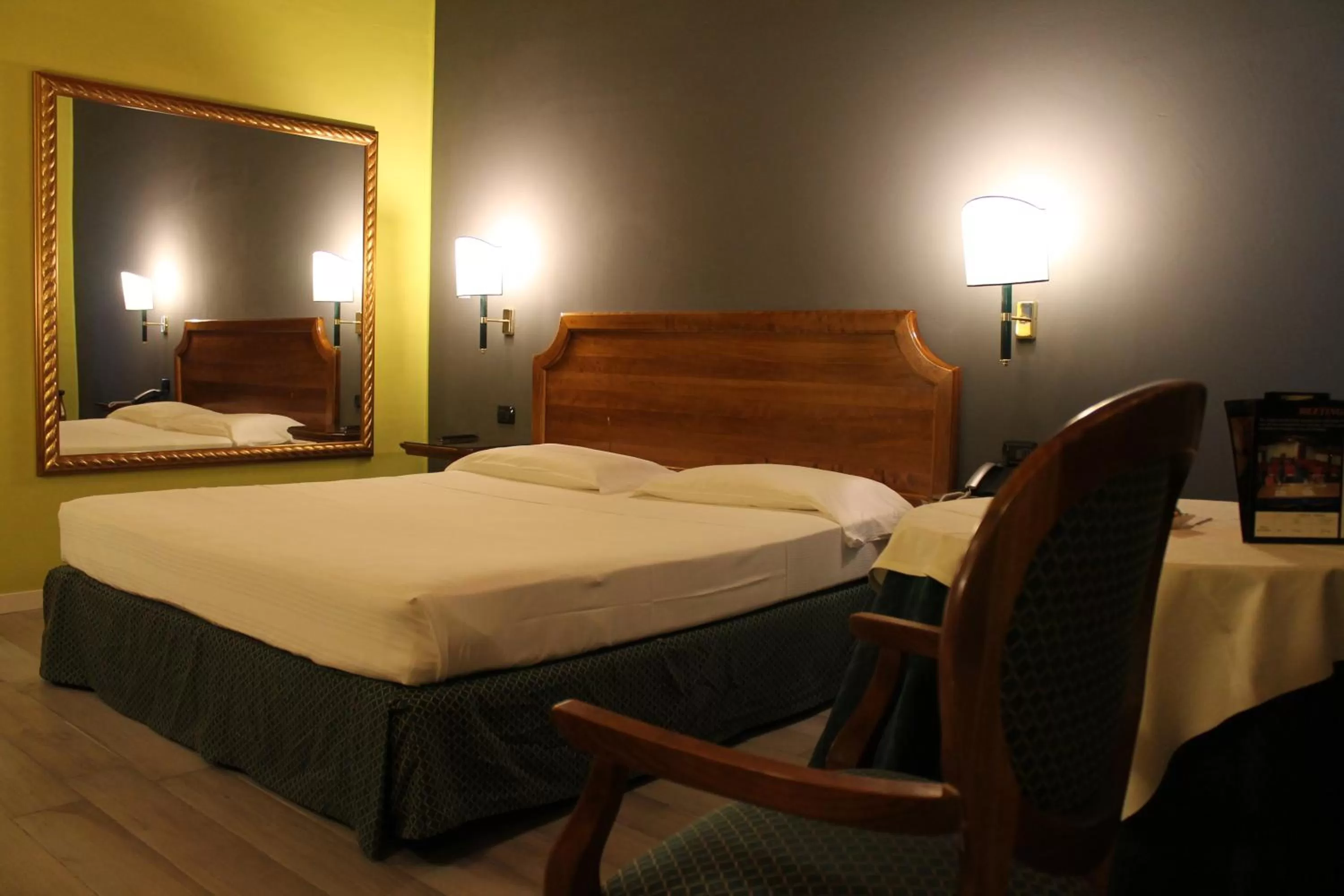 Photo of the whole room, Bed in Hotel Don Carlo