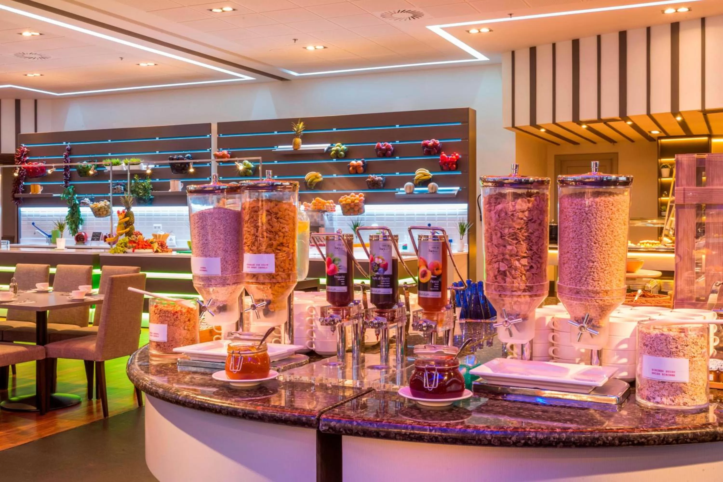 Restaurant/places to eat in Madrid Marriott Auditorium Hotel & Conference Center