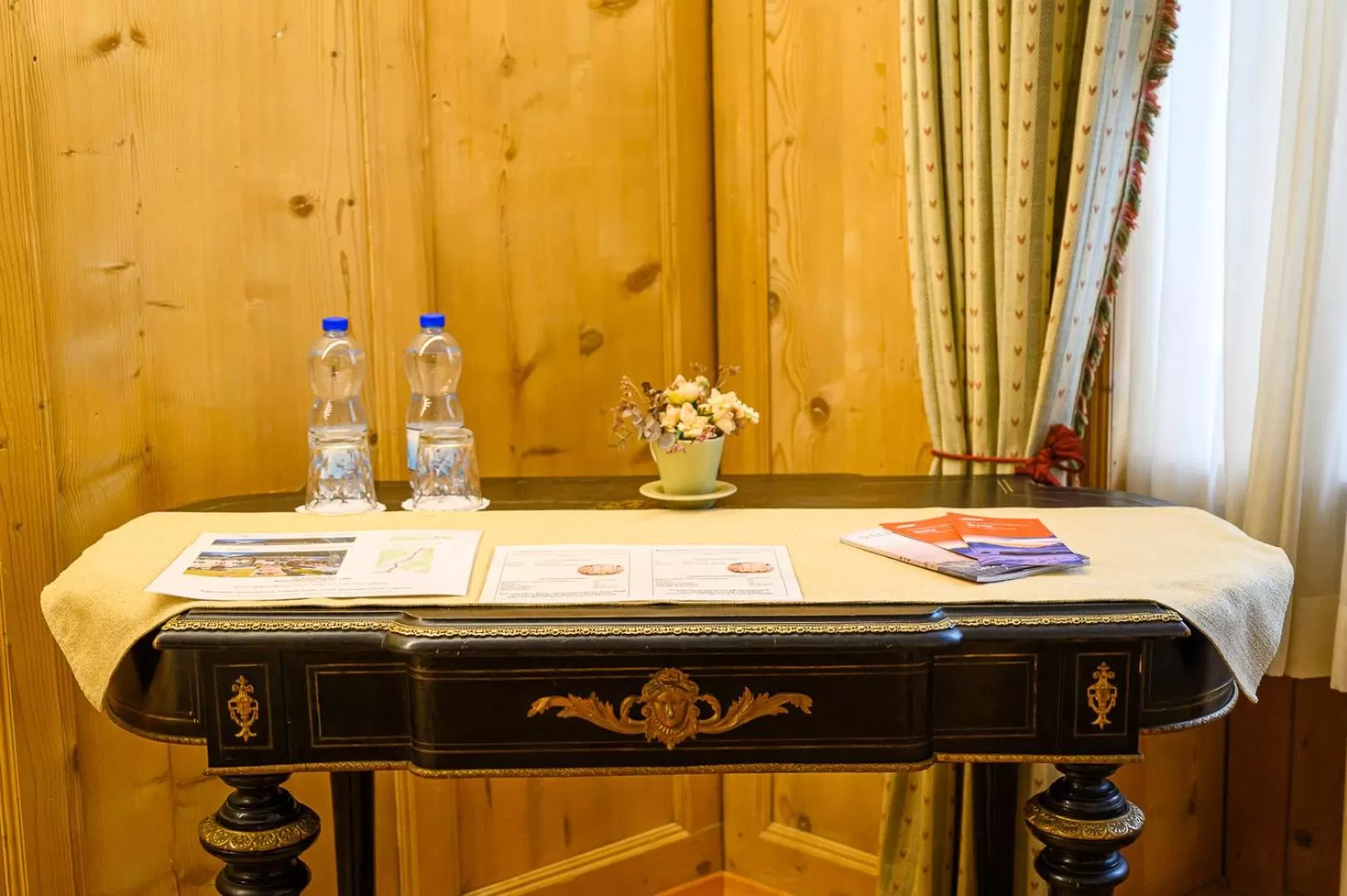 Bedroom in Hotel Centrale, Typically Swiss