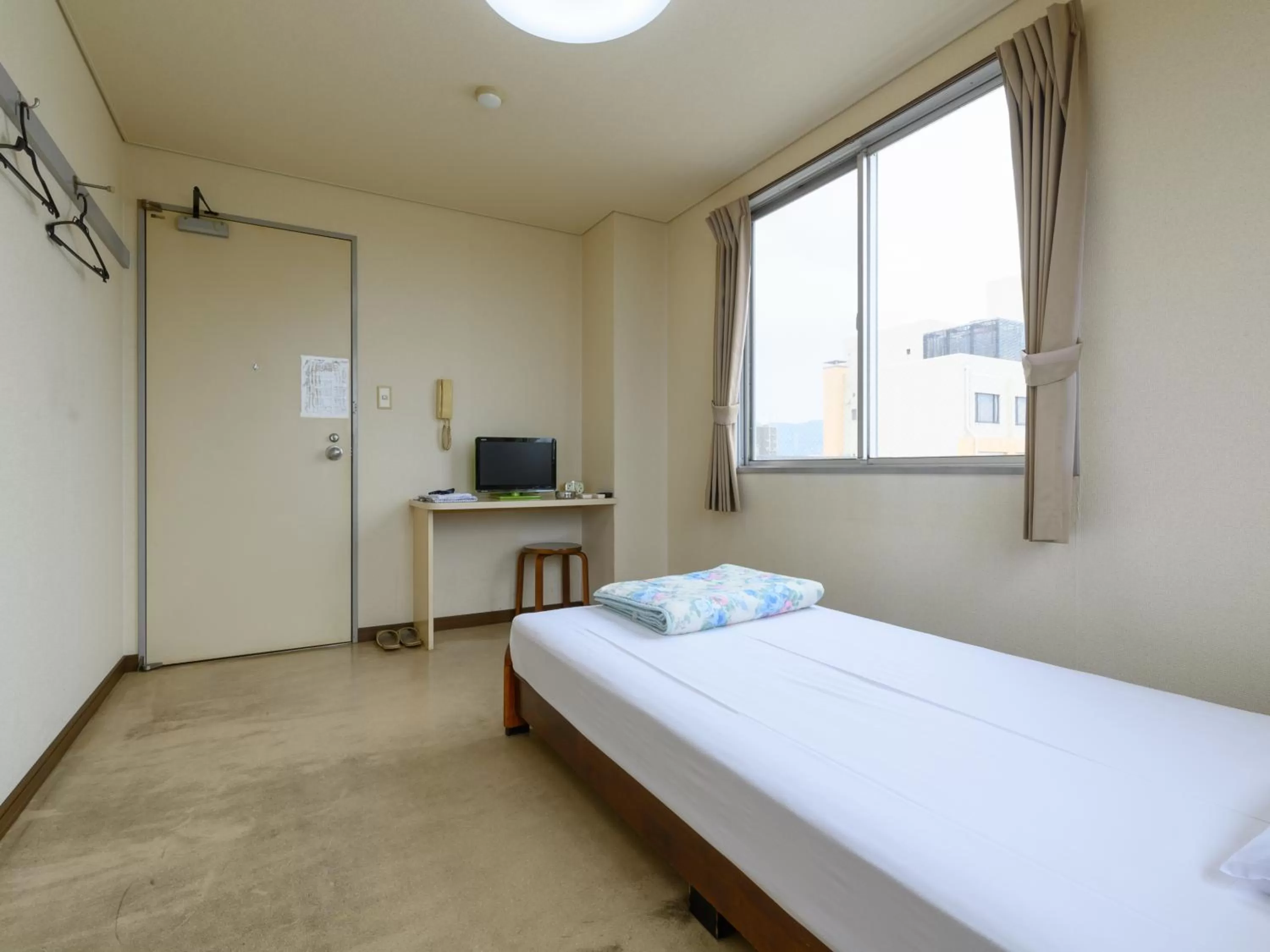 Single Room with Shared Bathroom - single occupancy - Non-Smoking in Tabist Business Hotel Kaigansou Gamagori