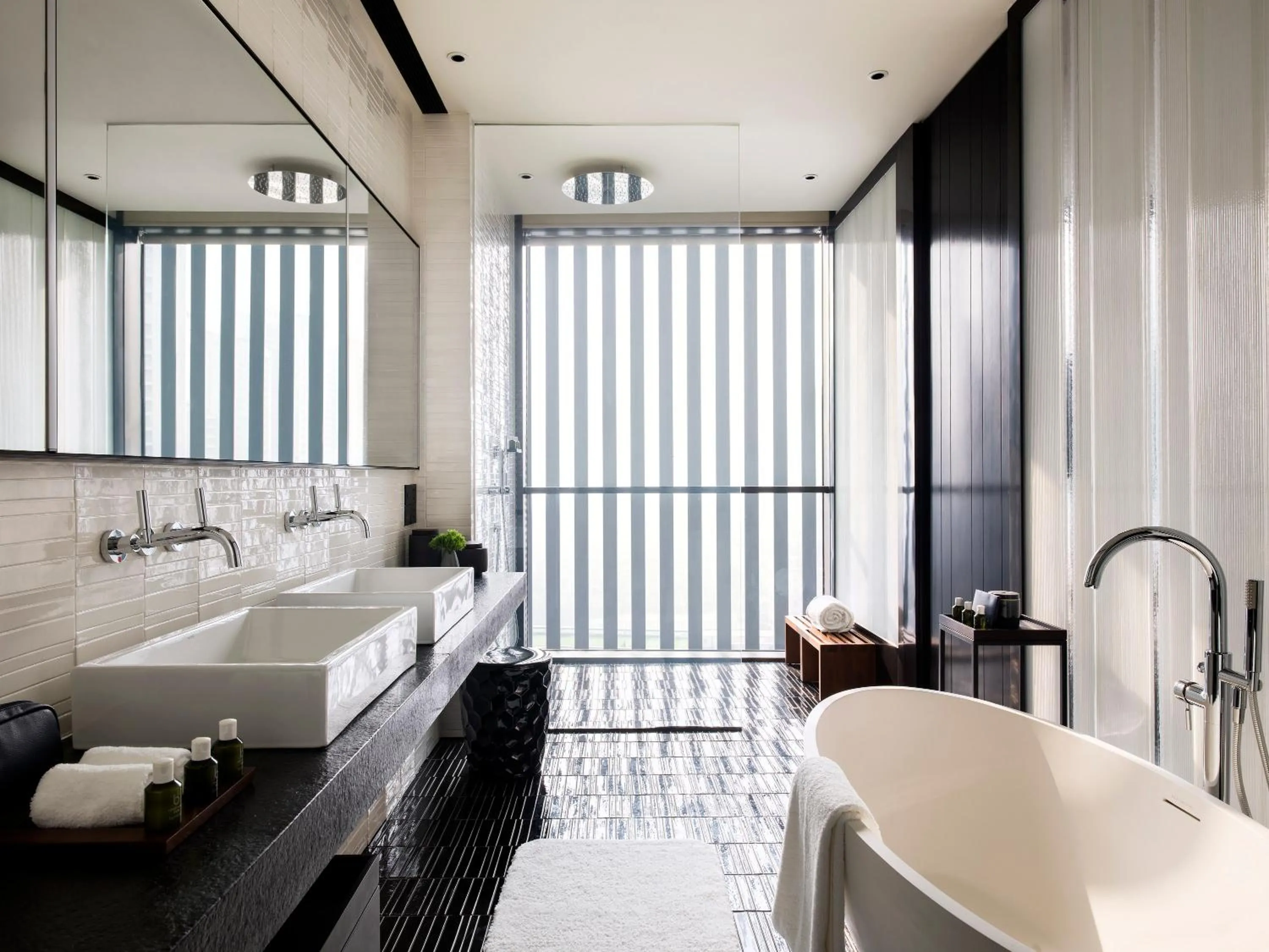 Bathroom in Upper House Shanghai - Former The Middle House