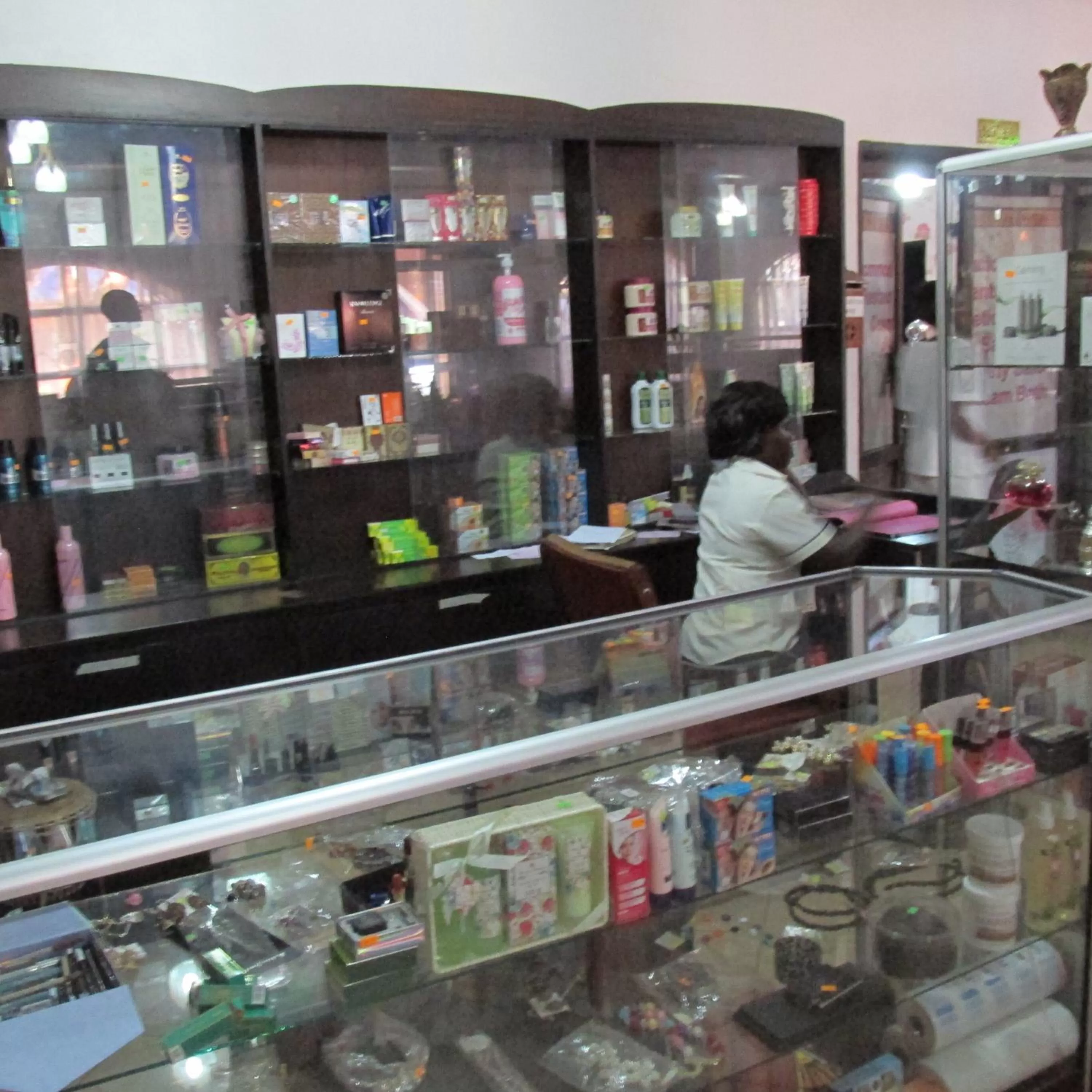 Supermarket/grocery shop in Al-Nisaa Hotel and Spa