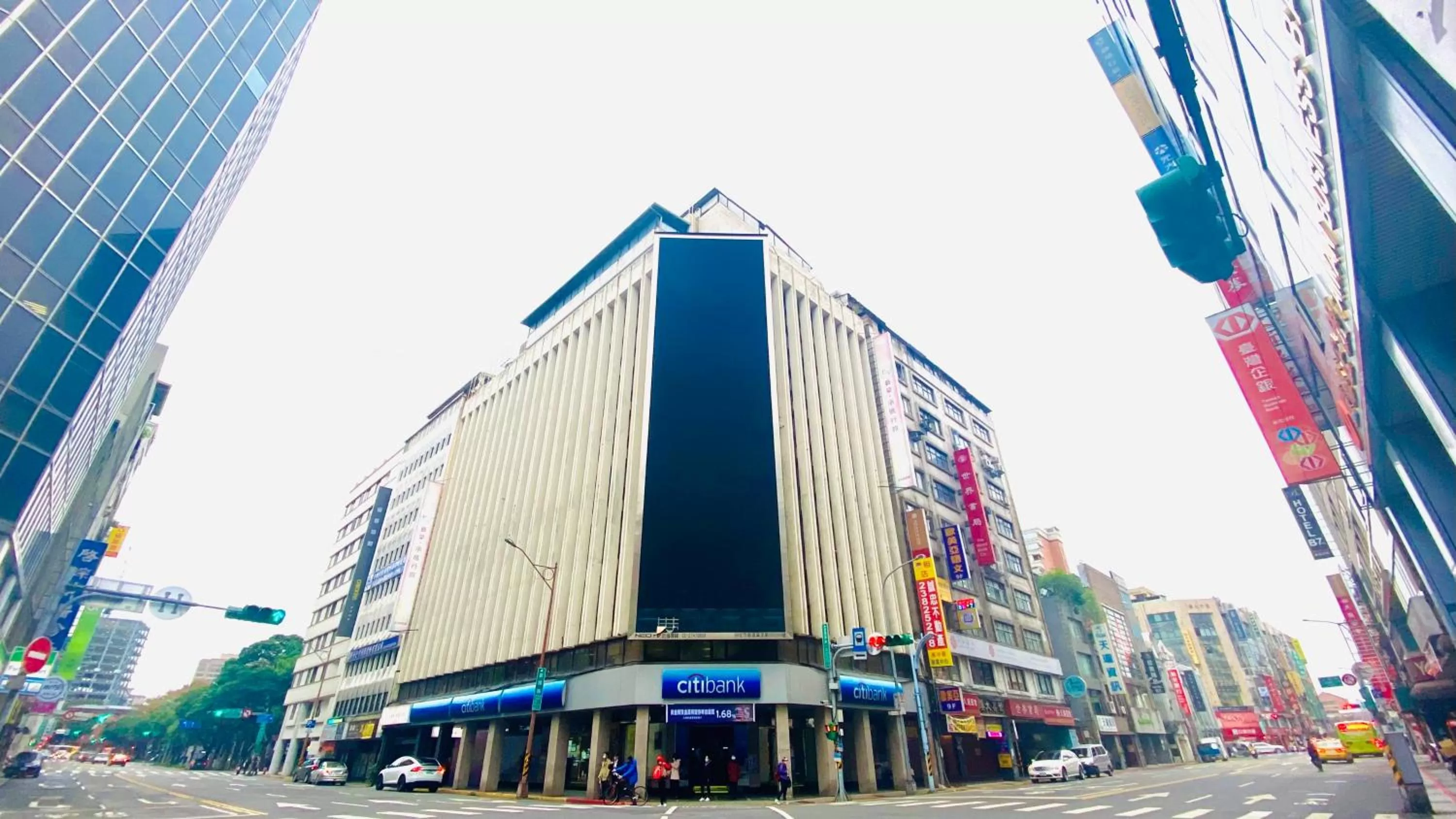 Property building in Artinn藝築文旅-台北站前館