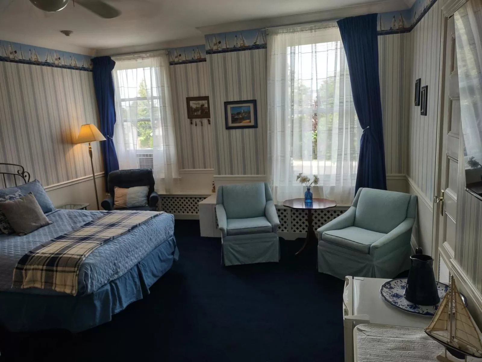 Seating Area in The King George Inn