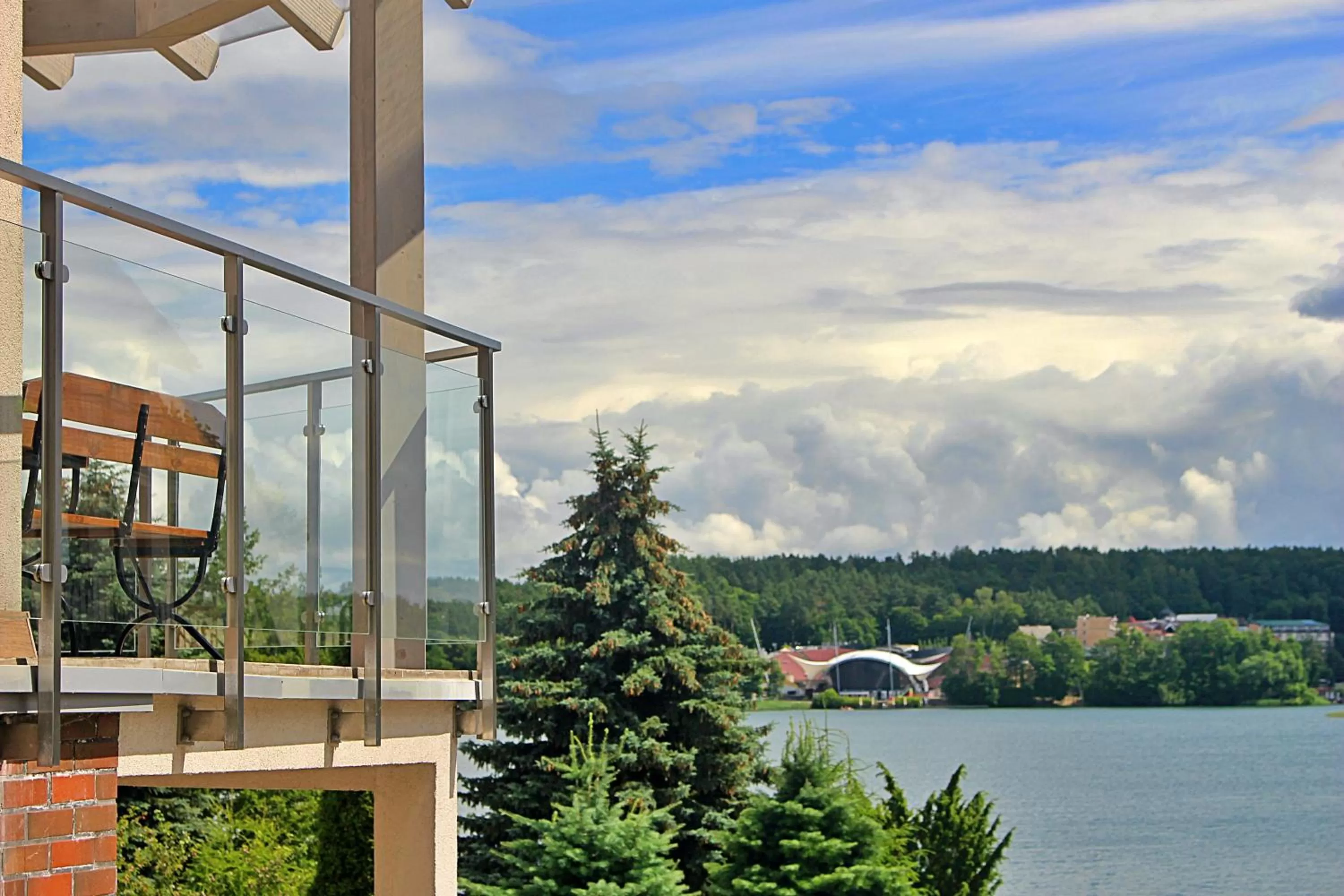 Property building in Hotel Huszcza