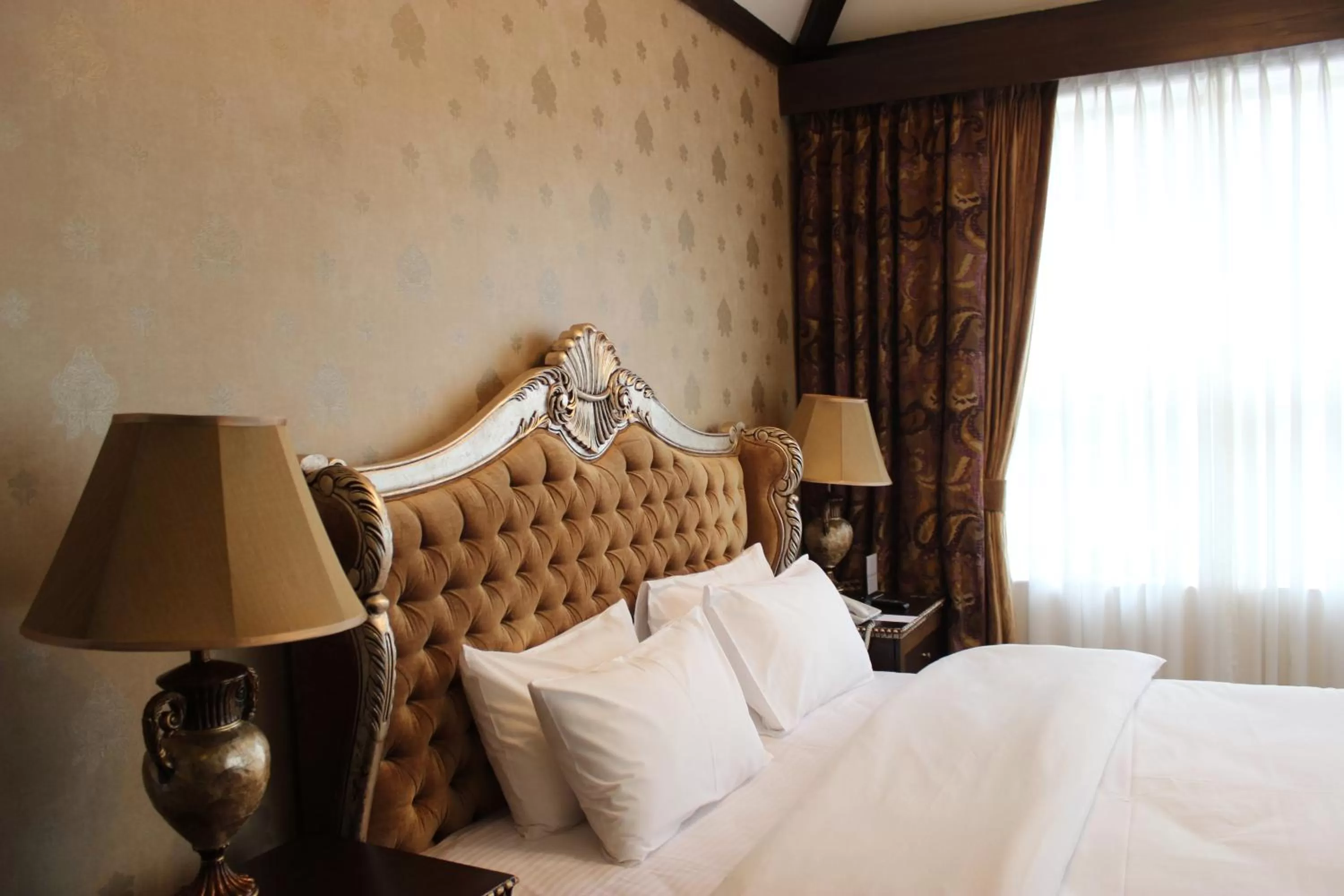 Bed in S Chalet Islamabad