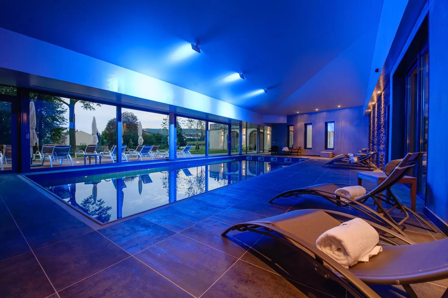 Swimming pool in Château & Spa de la Cueillette