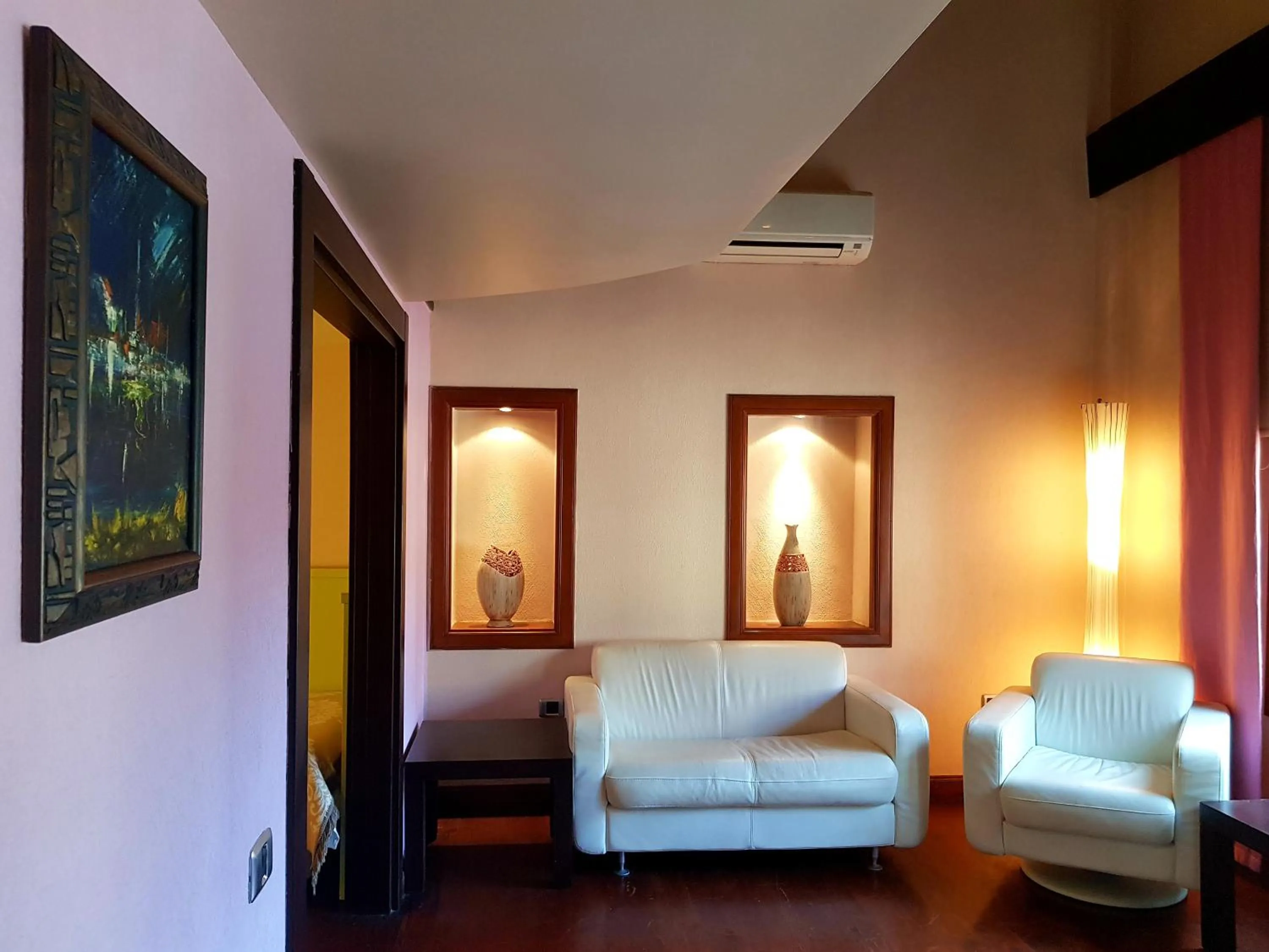 Seating area, Bed in Eski Masal Hotel - Special Class