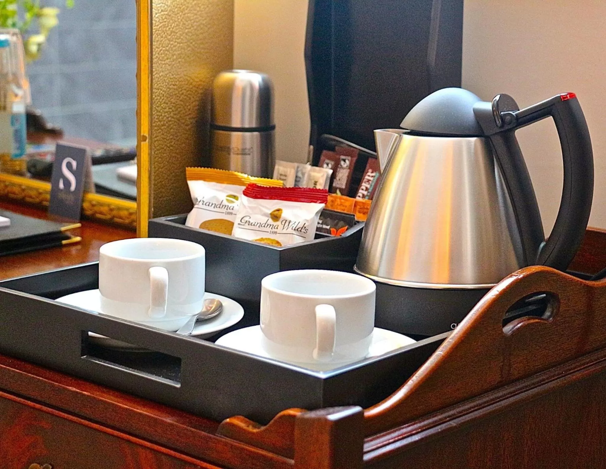 Coffee/tea facilities in The Loddon Swan