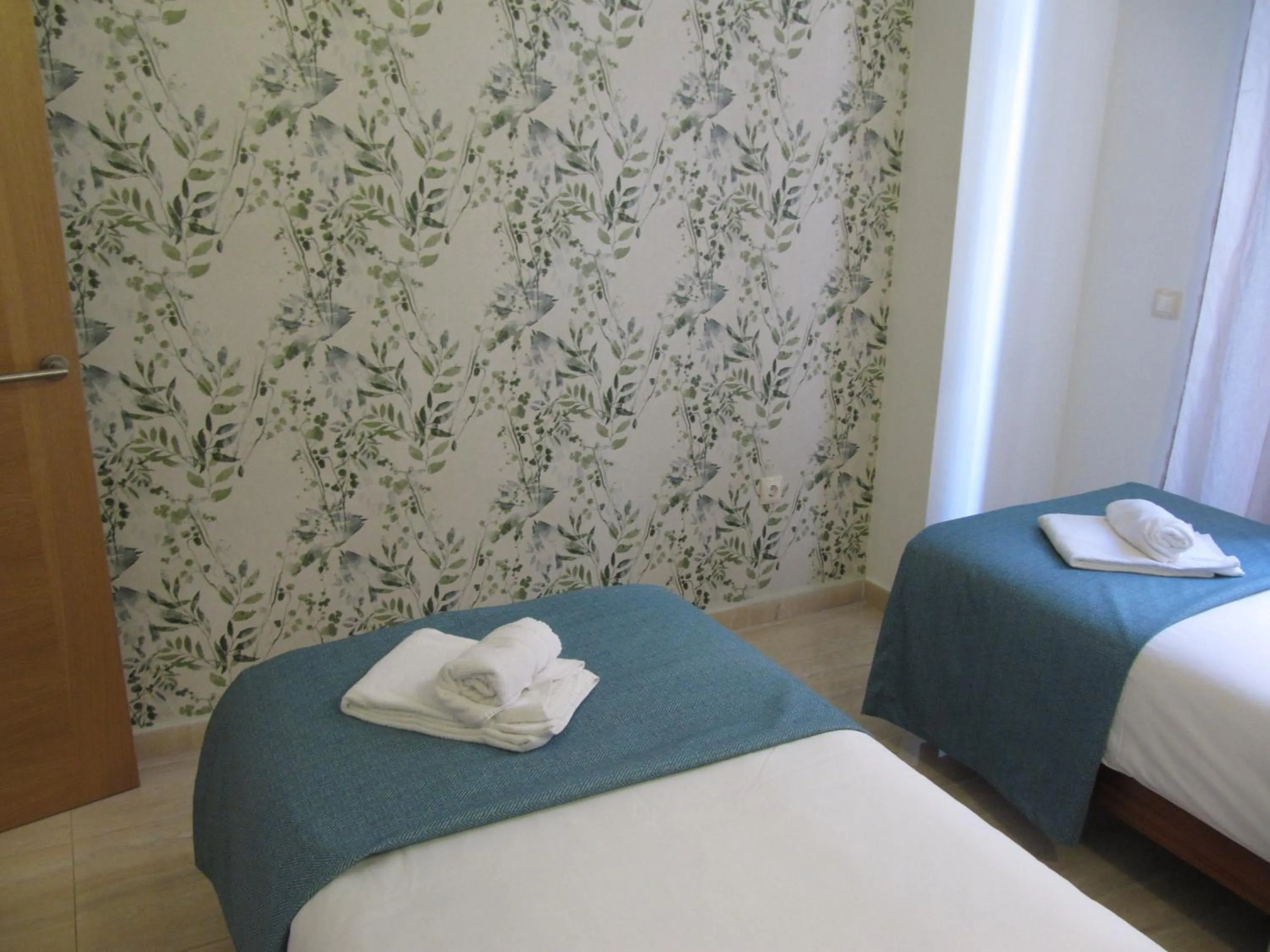 Bedroom, Bed in Life Apartments Alameda Colón