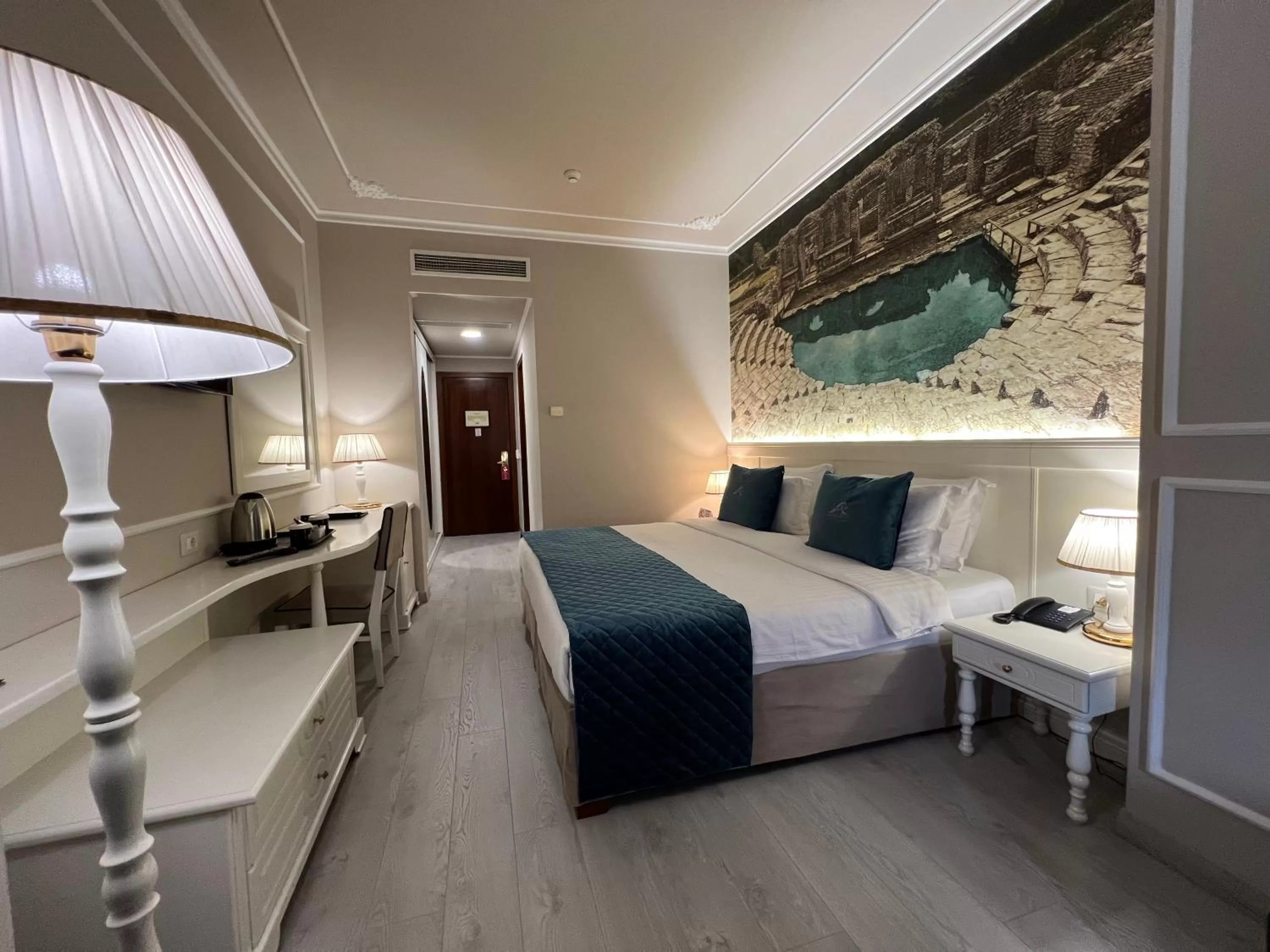 Photo of the whole room, Bed in Adriatik Hotel, BW Premier Collection