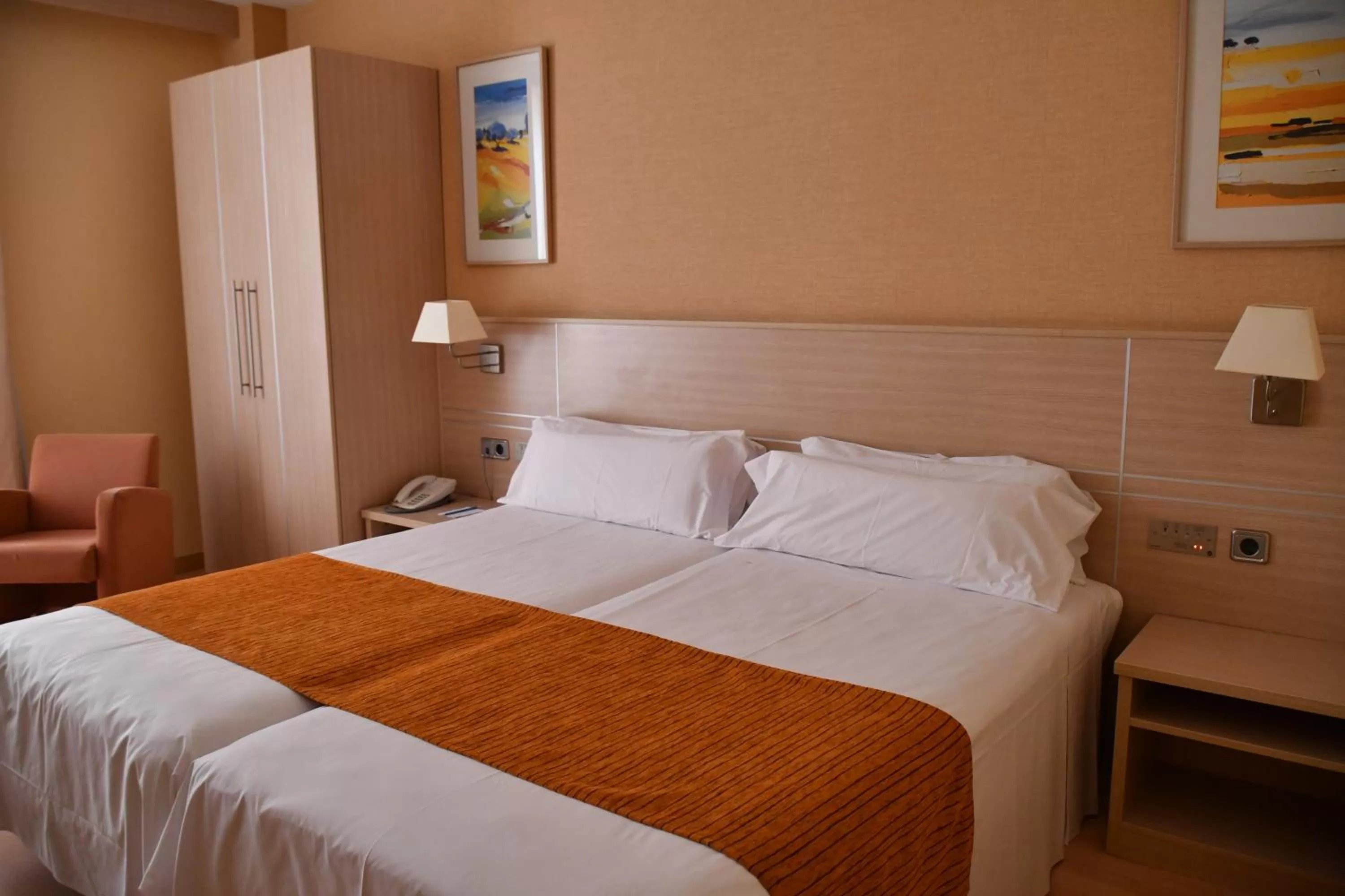 Bed in Hotel Class Valls