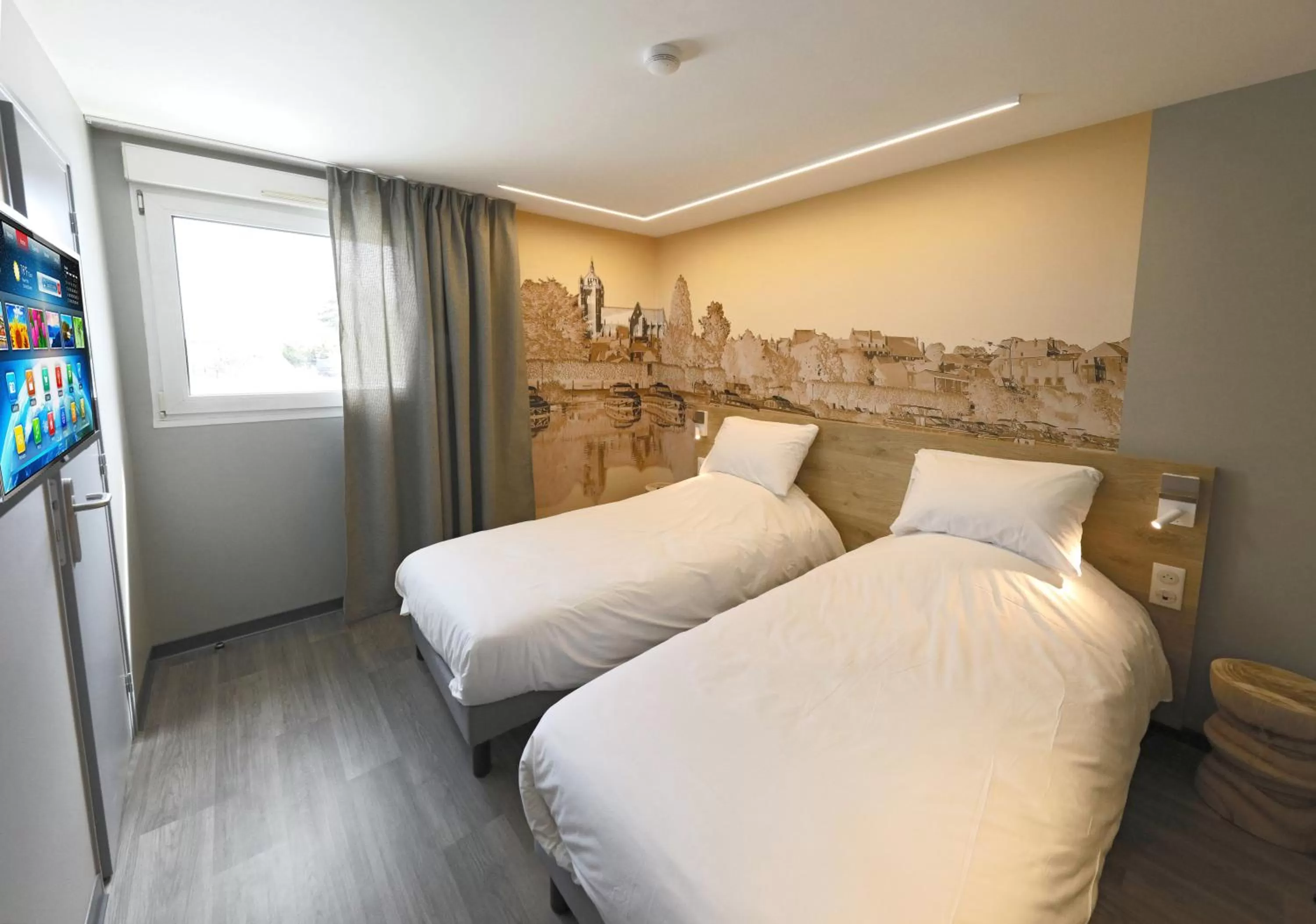 Bed in Sure Hotel by Best Western Dole