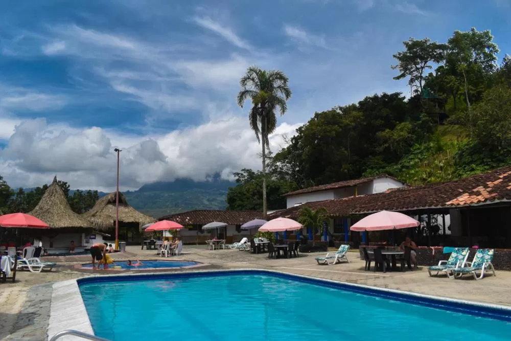 Swimming Pool in Hotel Hacienda la Bonita