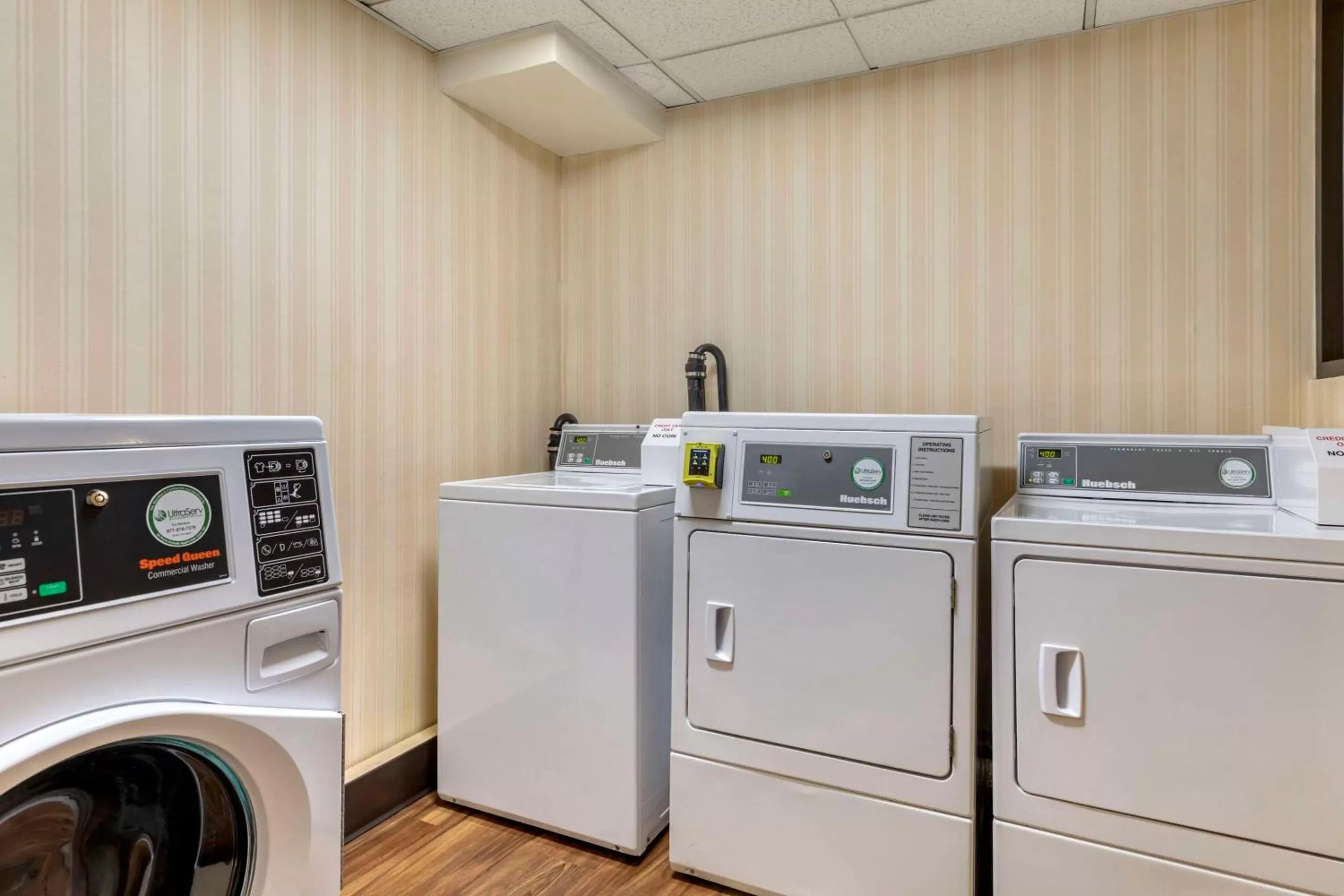 laundry in Clarion Hotel Anaheim Resort
