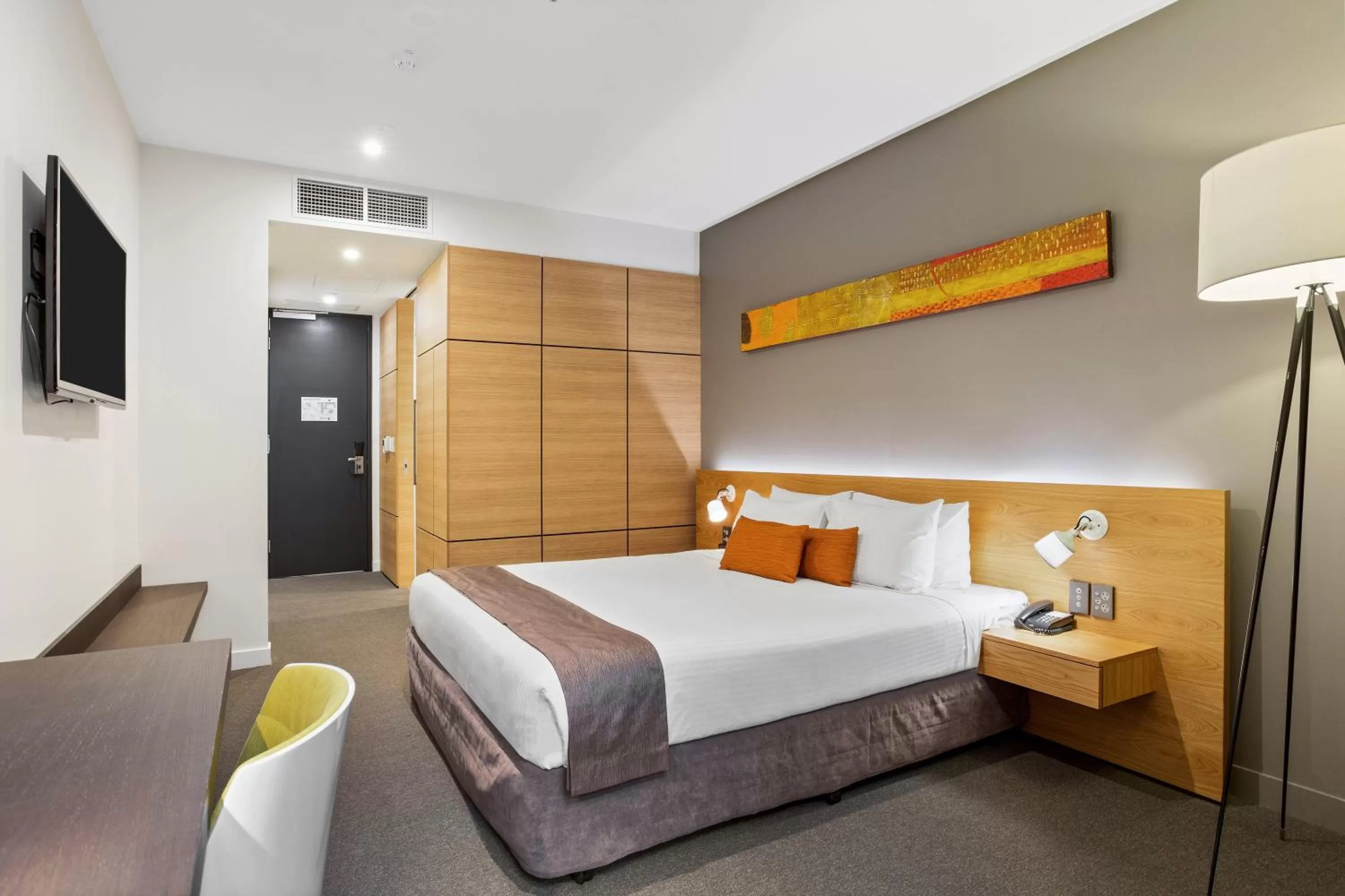 Bed in Jasper Boutique Hotel