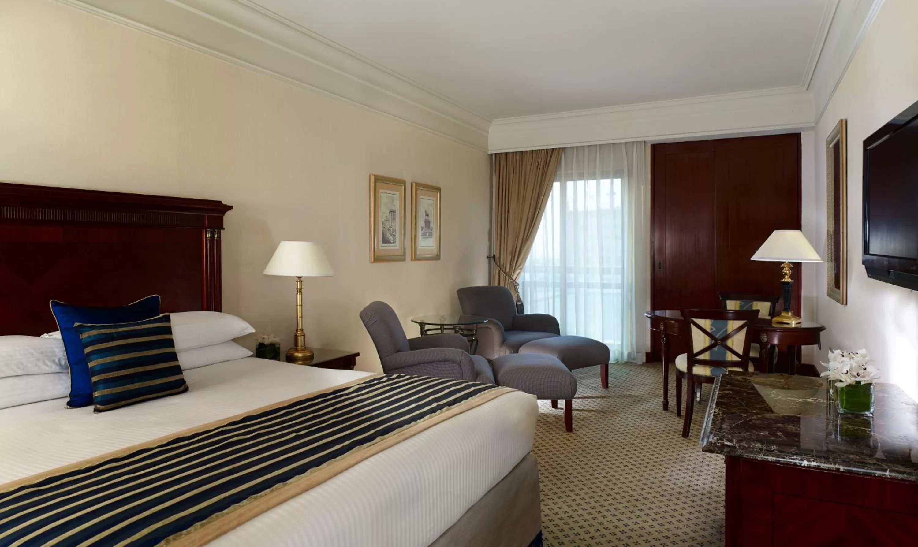 Photo of the whole room, Bed in Intercontinental Cairo Citystars by IHG
