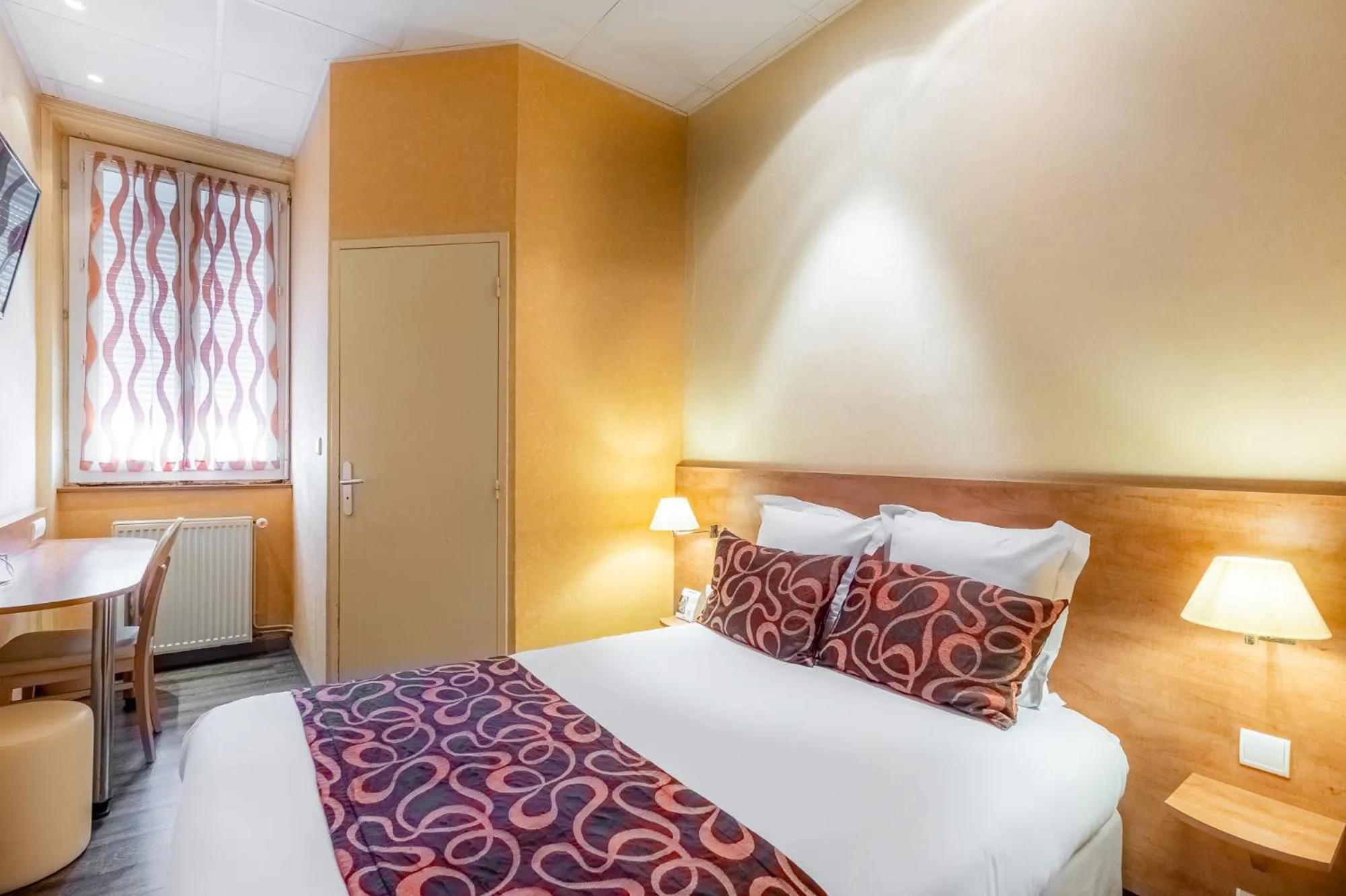 Bed in The Originals City, Hôtel Régina, Périgueux