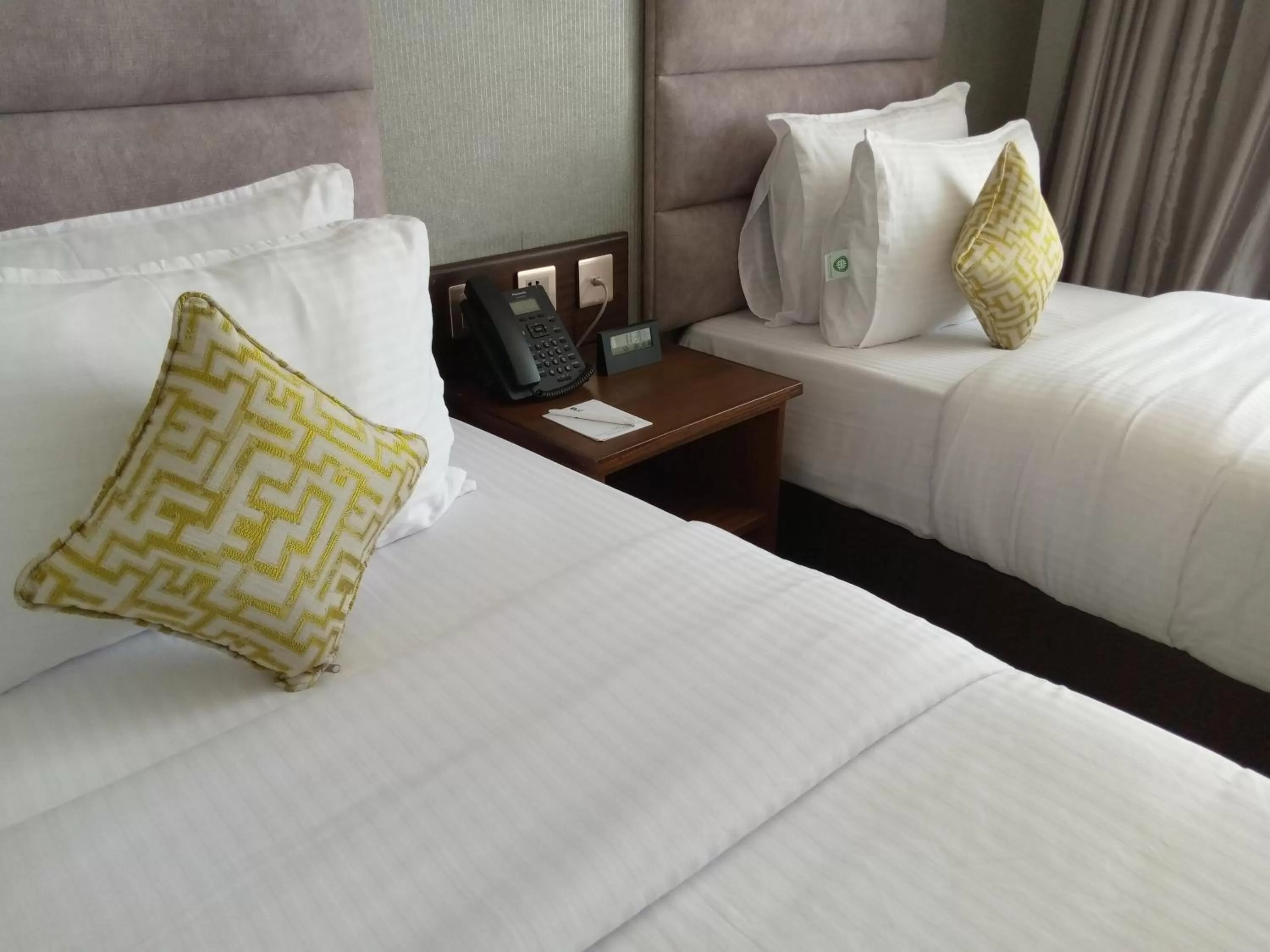 Photo of the whole room, Bed in Best Western Kisumu Hotel