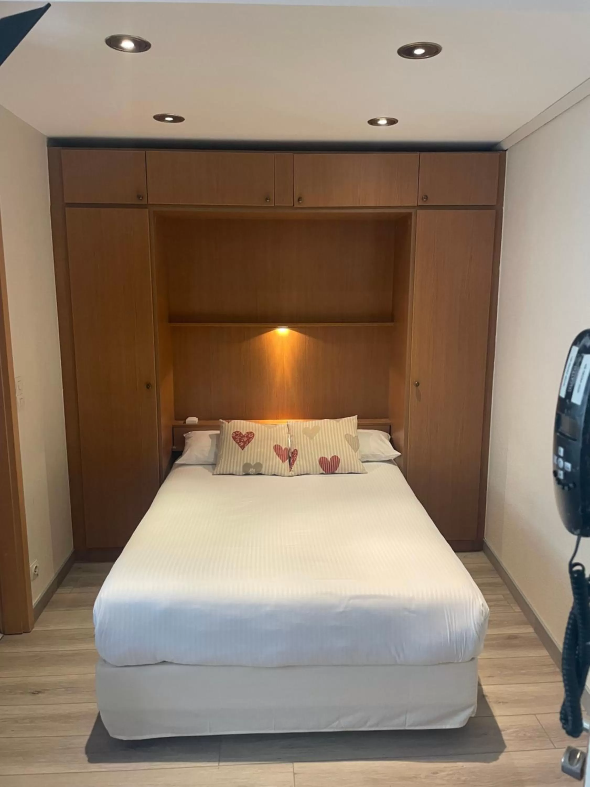 Bed in Hôtel Sainte Odile