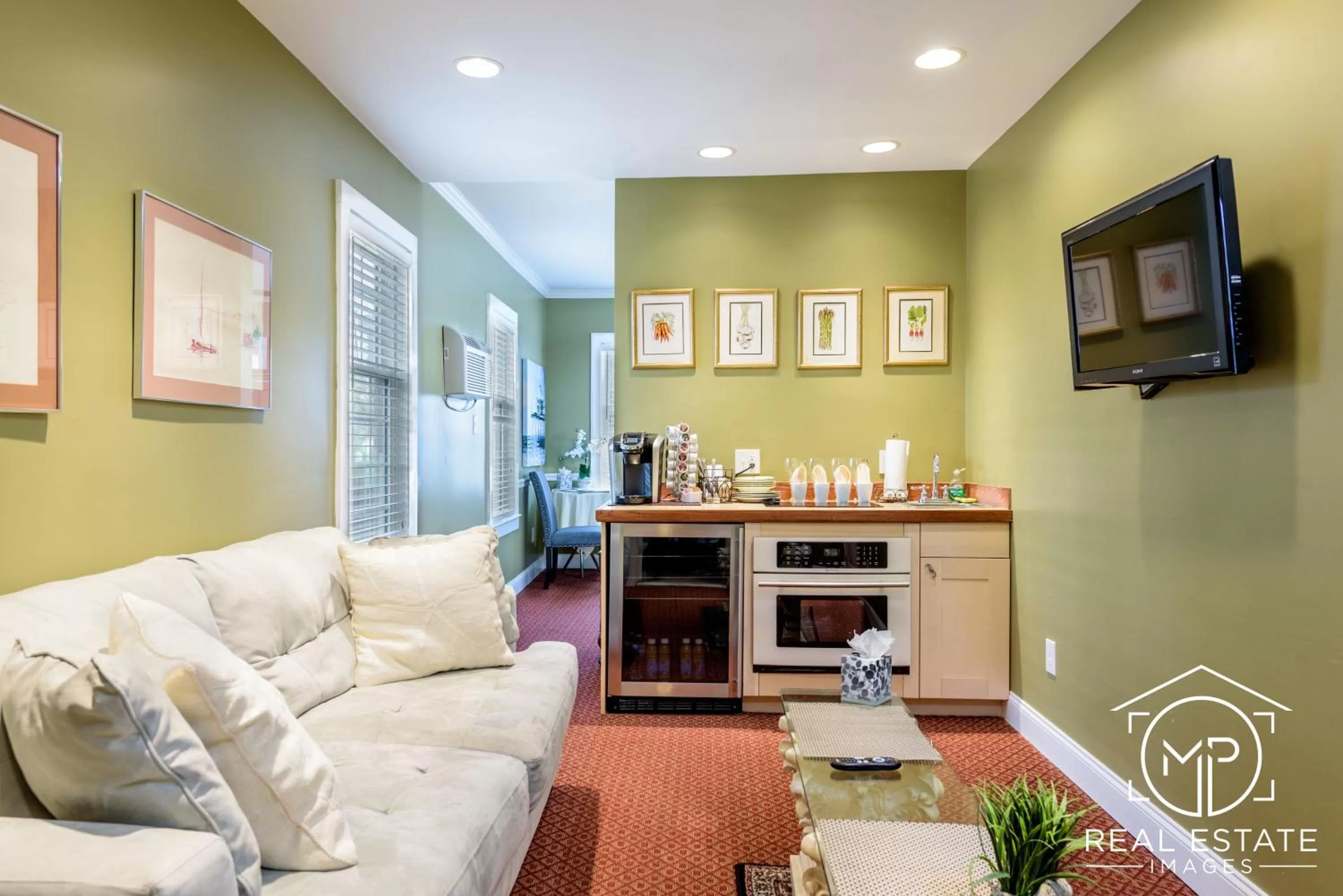 Living room, Seating Area in Bouchard Restaurant & Inn
