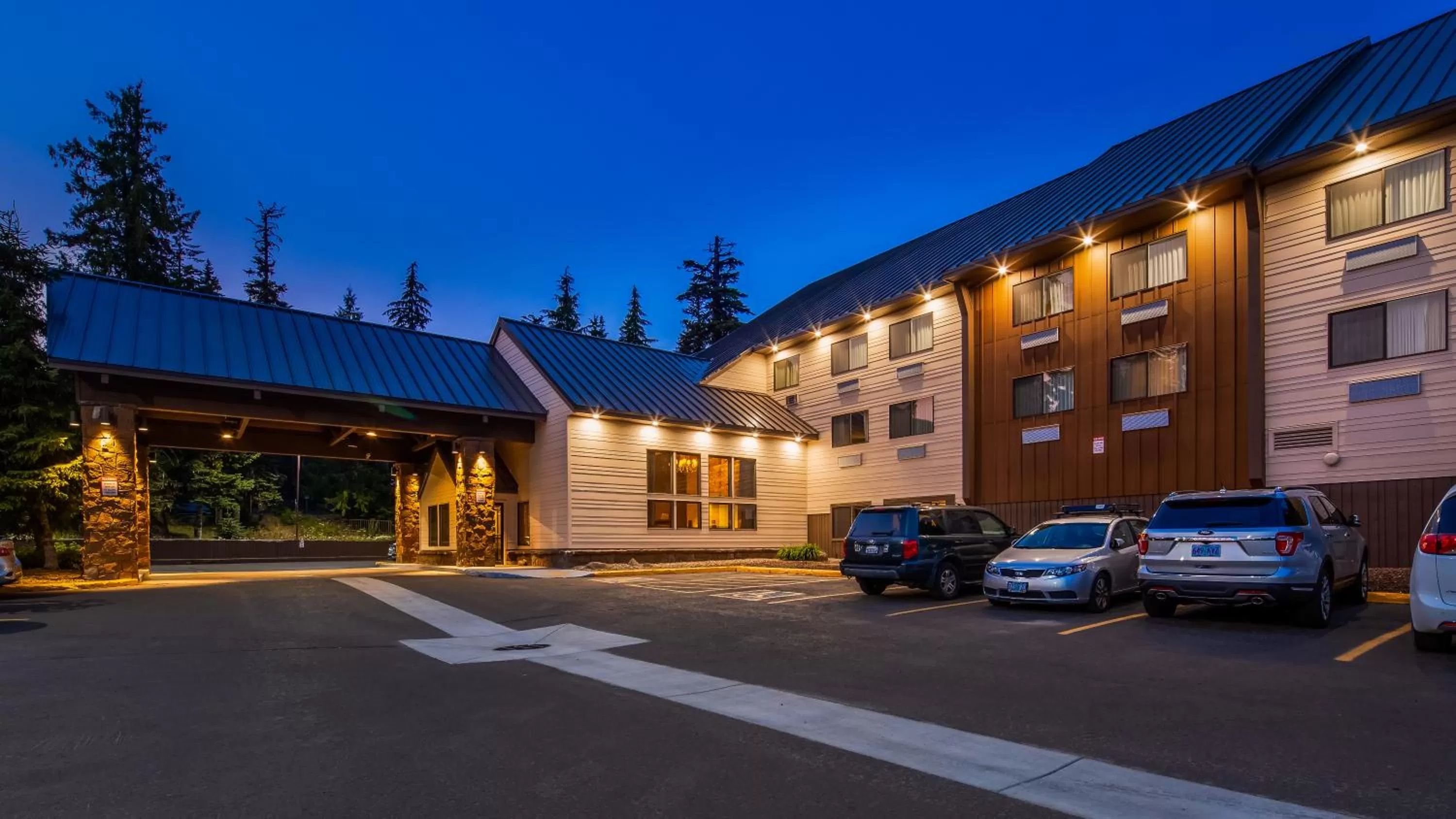 Facade/entrance in Best Western Mt. Hood Inn
