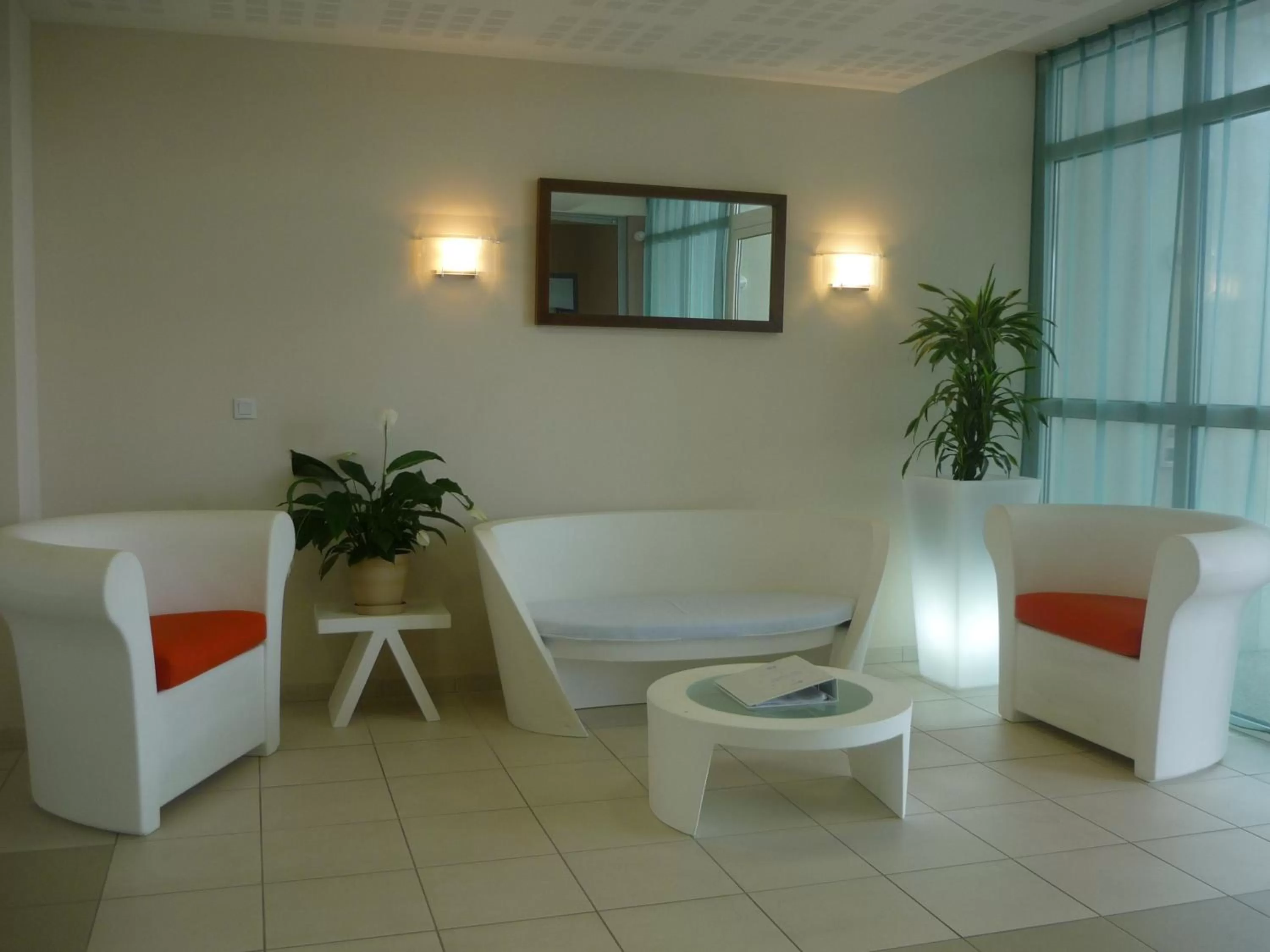 Lobby or reception, Seating Area in Résidence Goélia La Grande Plage