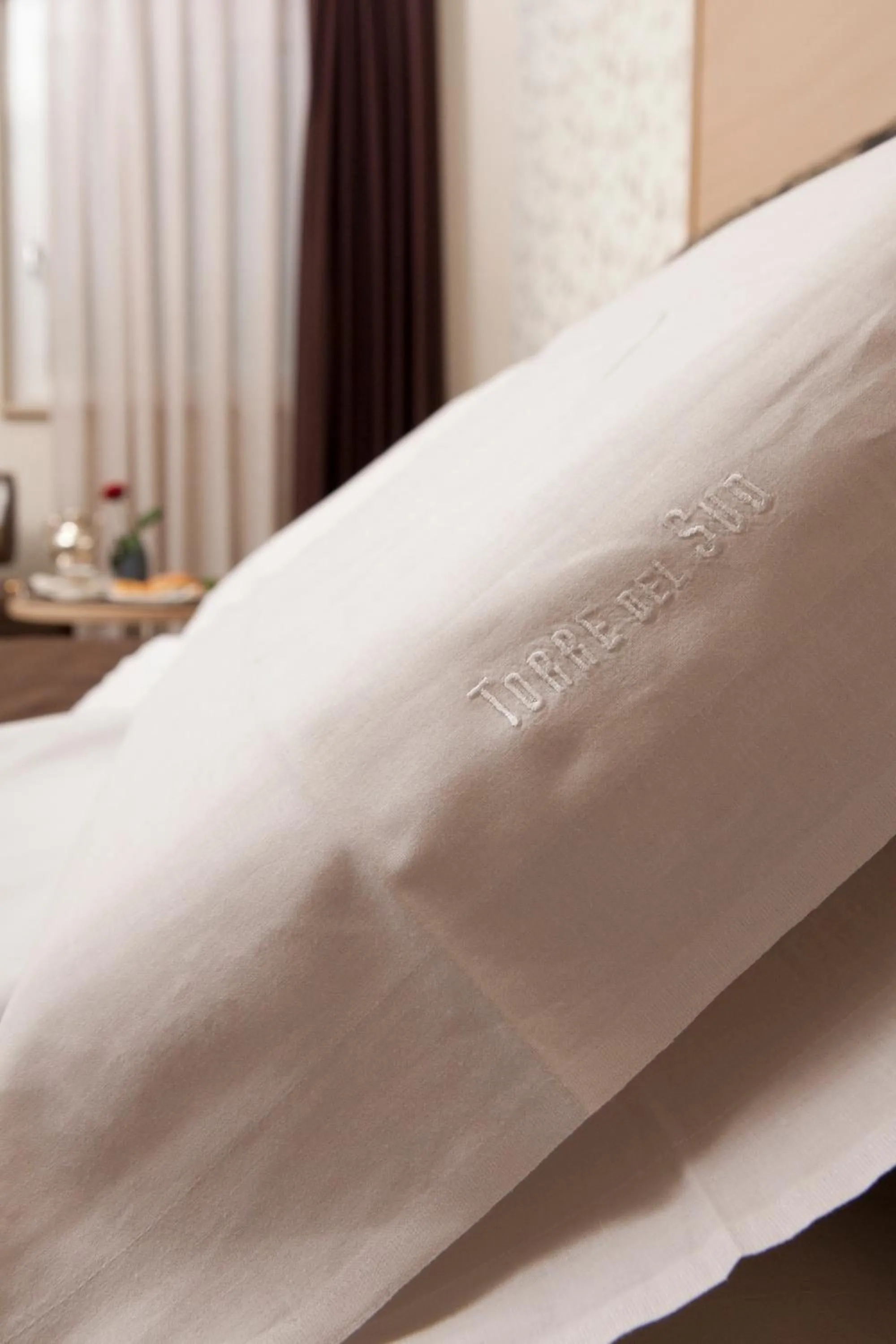Decorative detail, Bed in Hotel Torre Del Sud